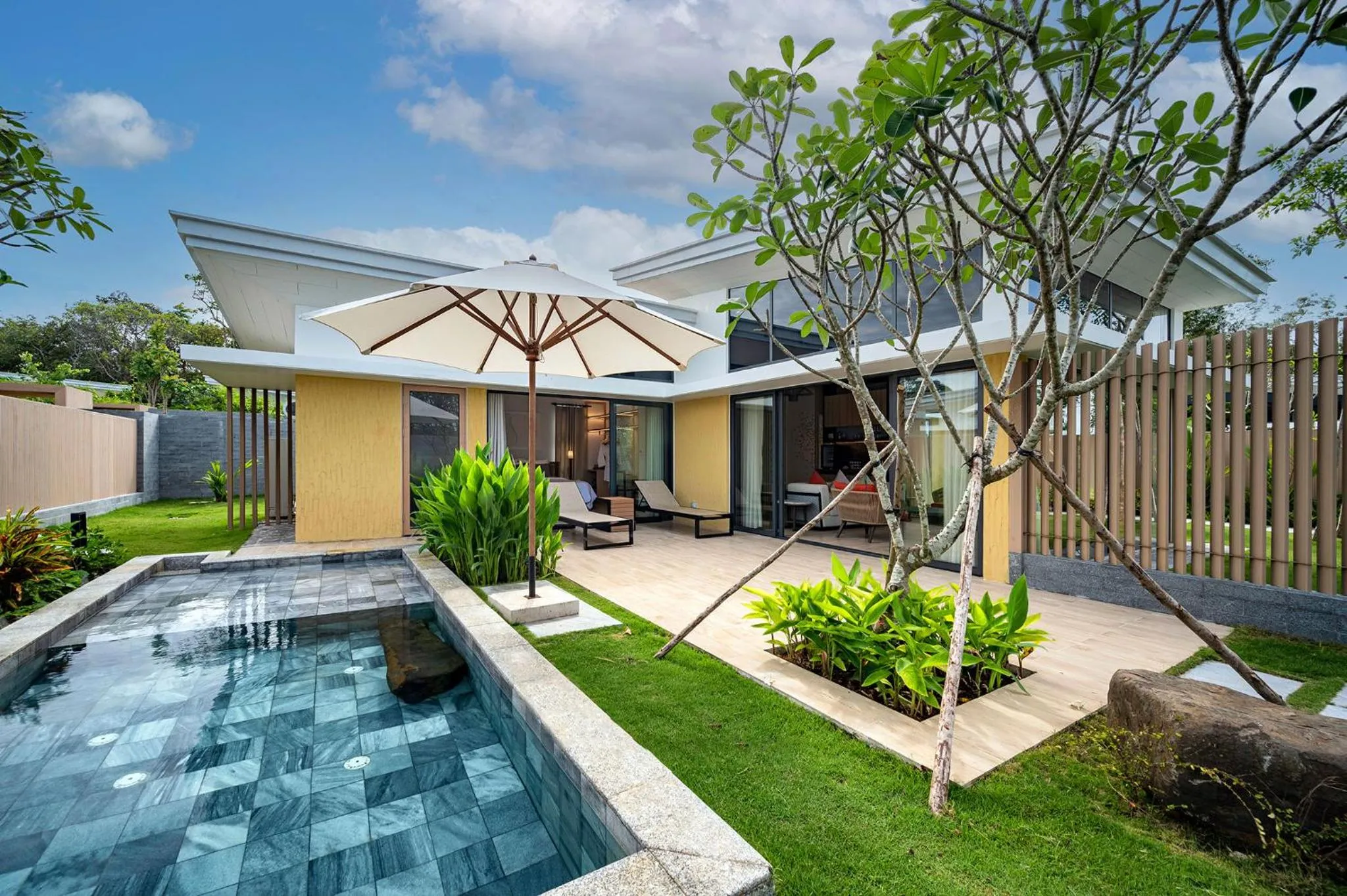 Living room in Minera Hot Springs Binh Chau