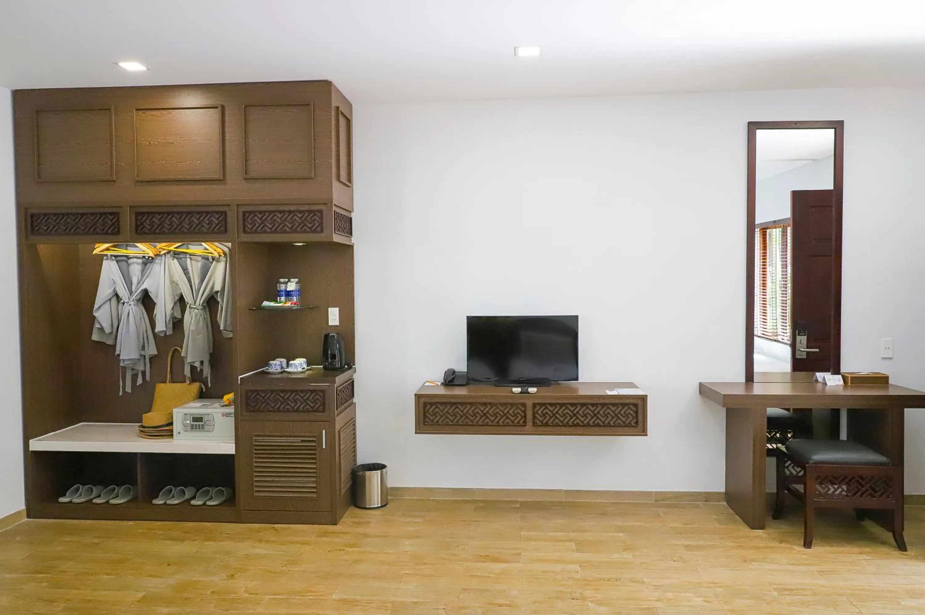 furniture in Minera Hot Springs Binh Chau