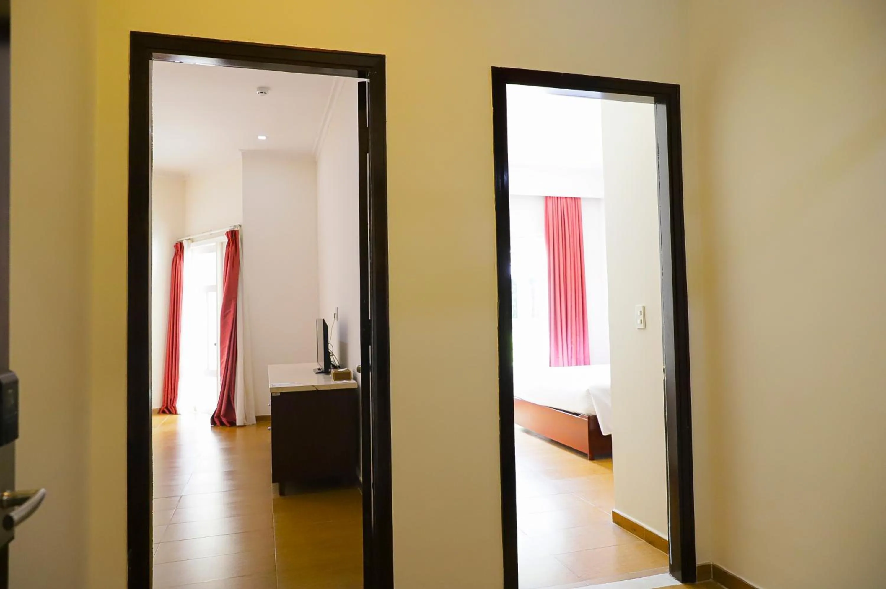 Photo of the whole room, Bed in Minera Hot Springs Binh Chau