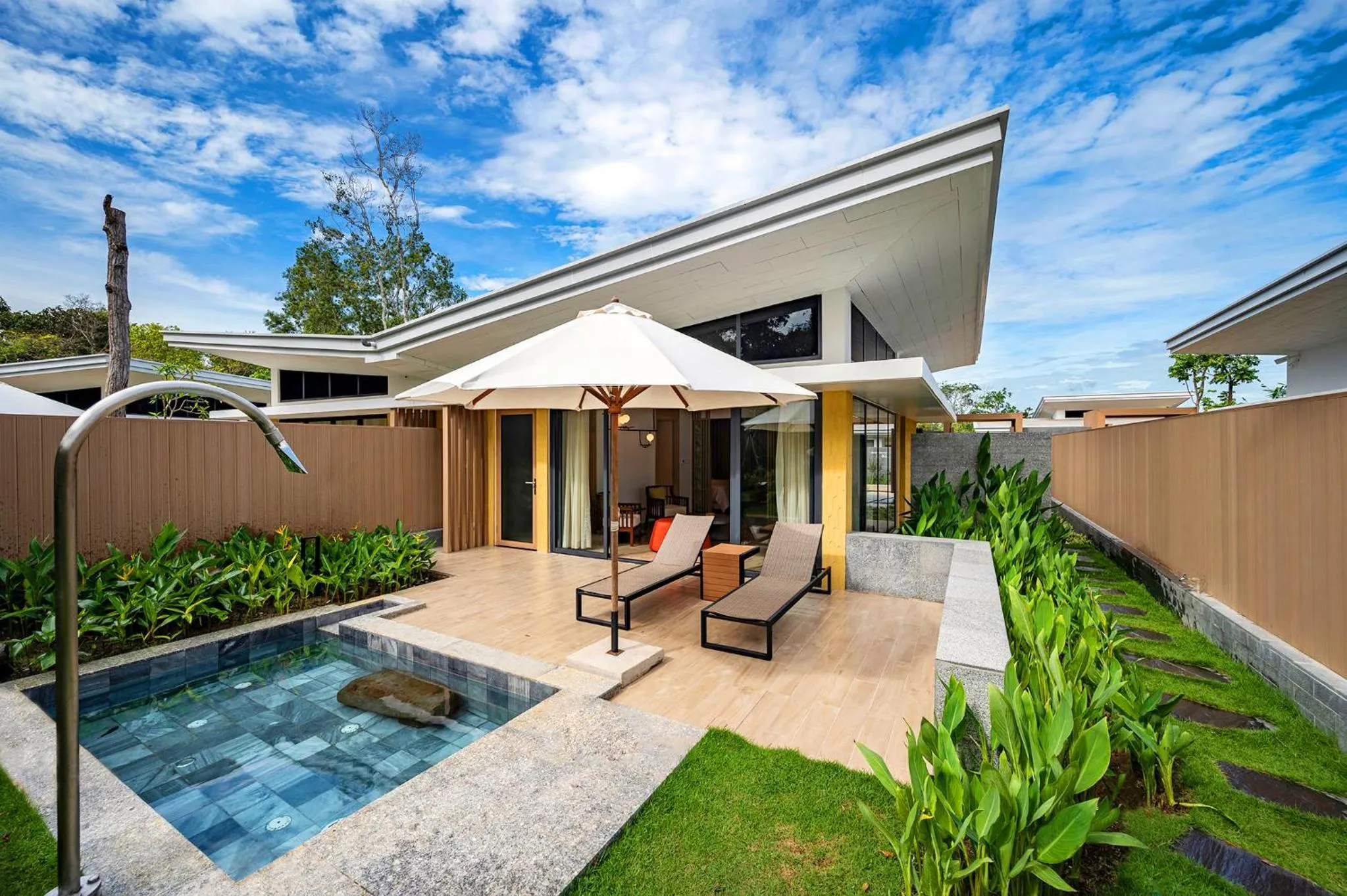 Photo of the whole room in Minera Hot Springs Binh Chau
