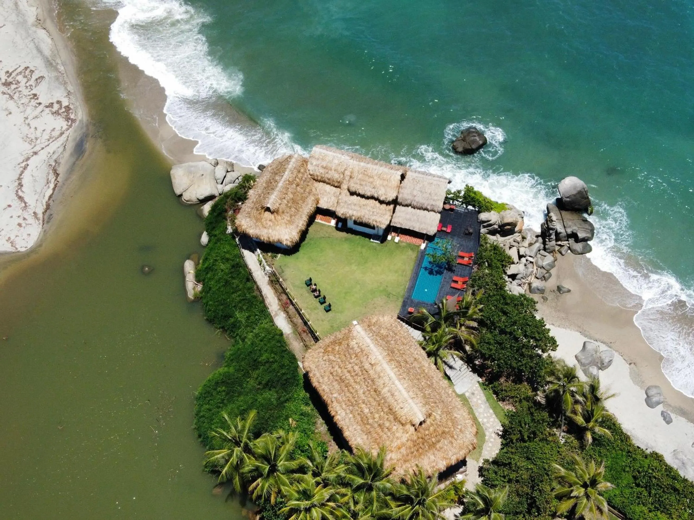 Property building in Finca Barlovento Maloka, Tayrona Park