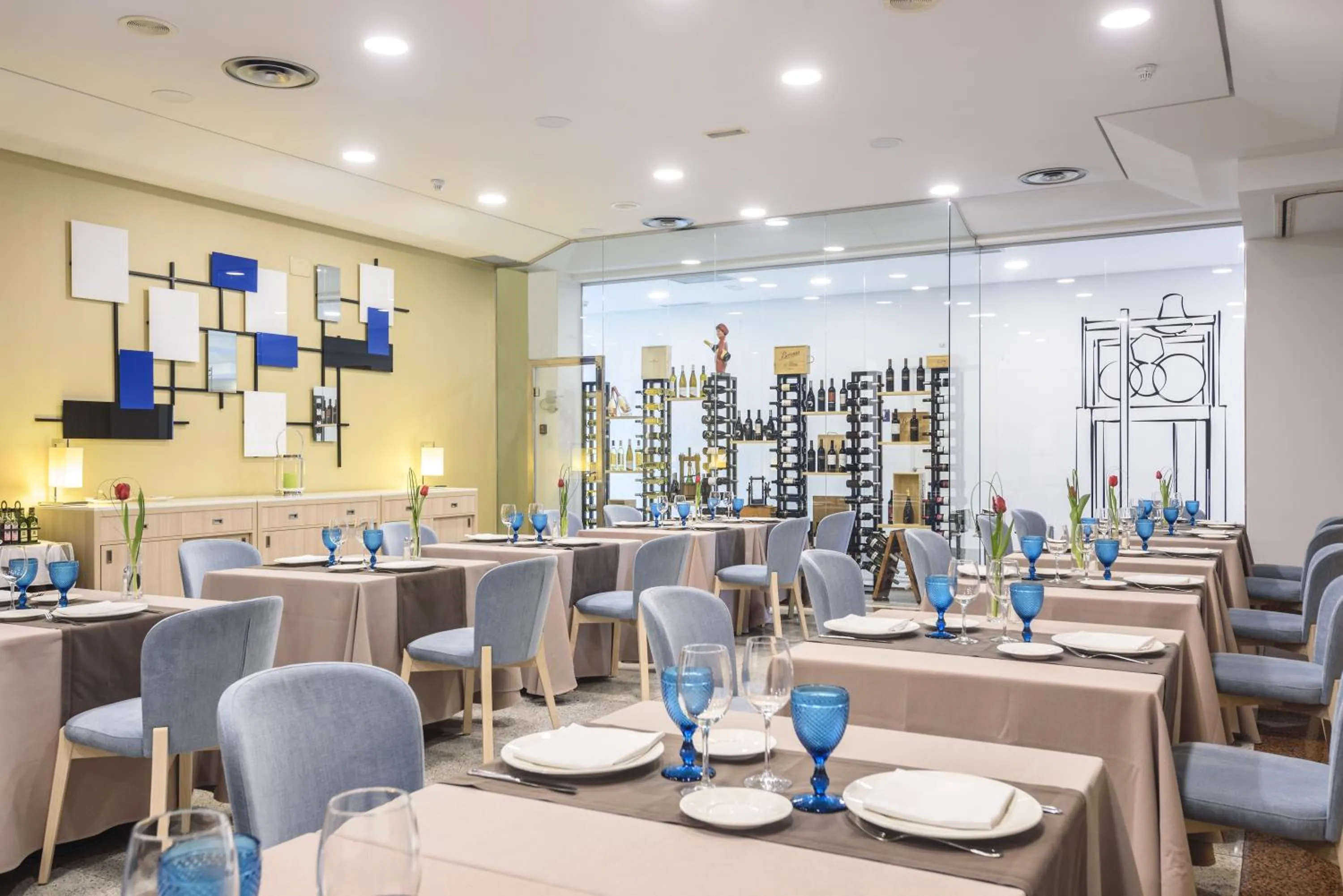 Restaurant/places to eat in Hotel Guadalajara & Conference Center Affiliated by Meliá