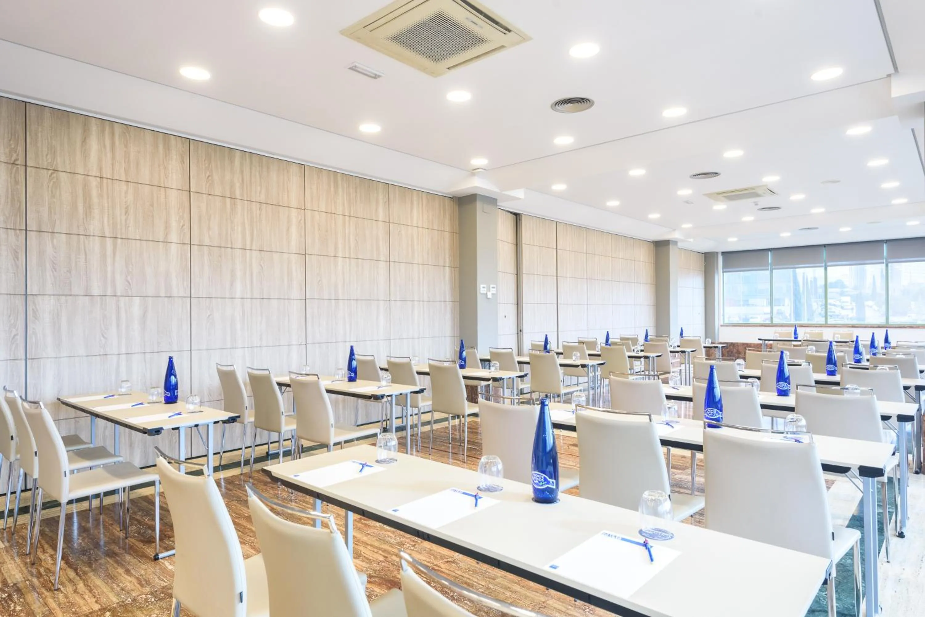 Meeting/conference room in Hotel Guadalajara & Conference Center Affiliated by Meliá