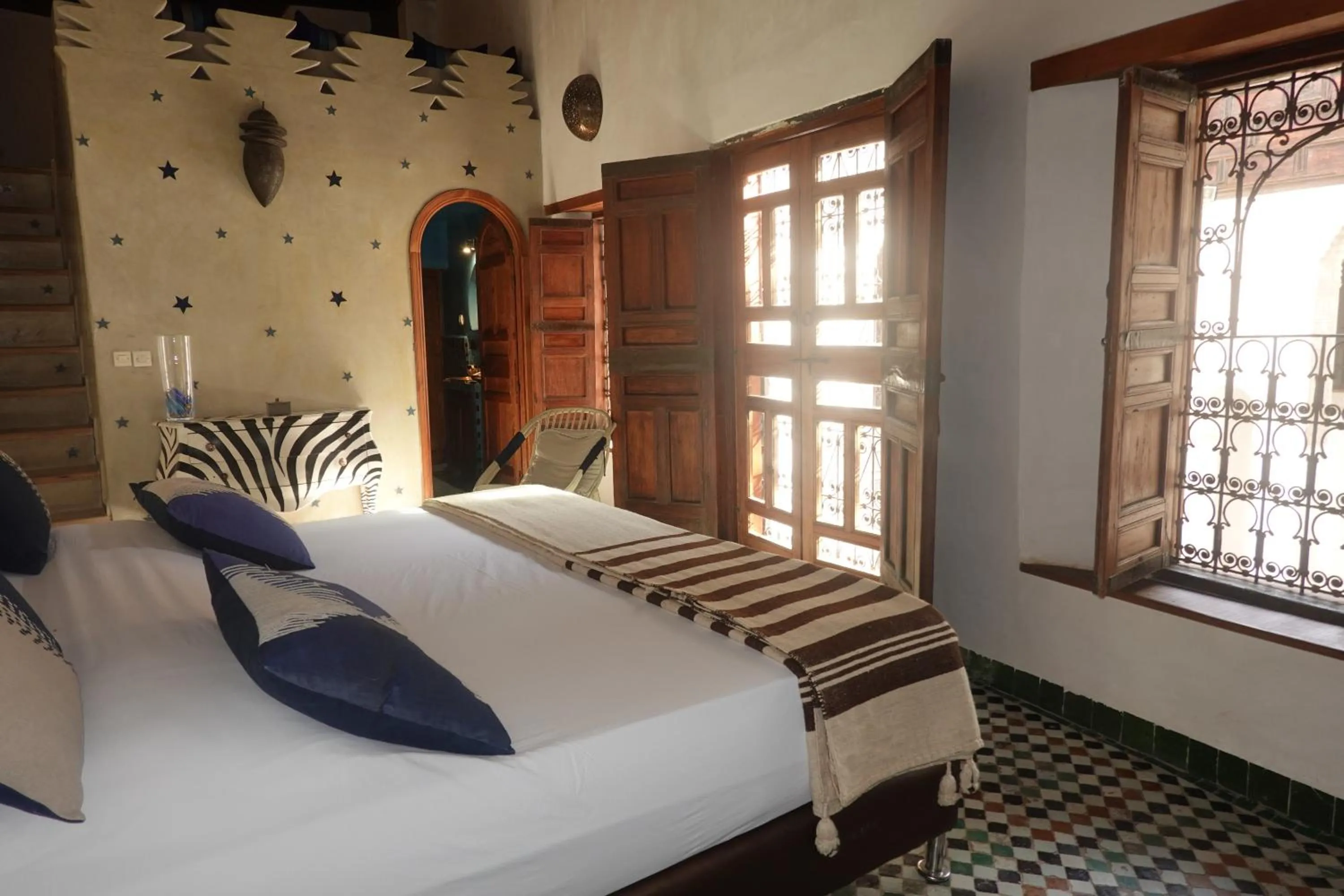 Photo of the whole room, Bed in Dar 7 Louyat