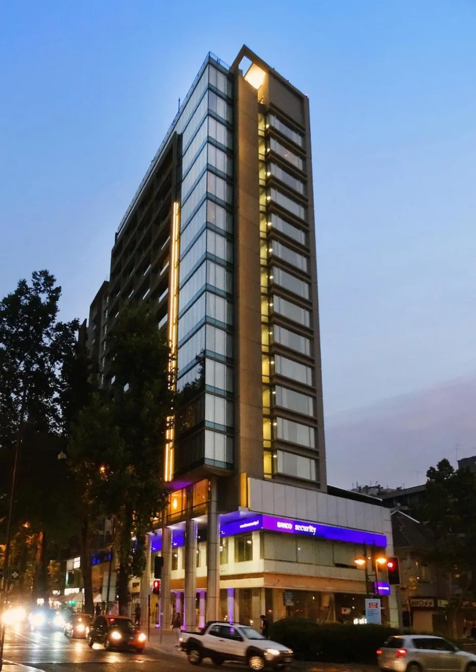 Property building in Hotel Terrado Lyon