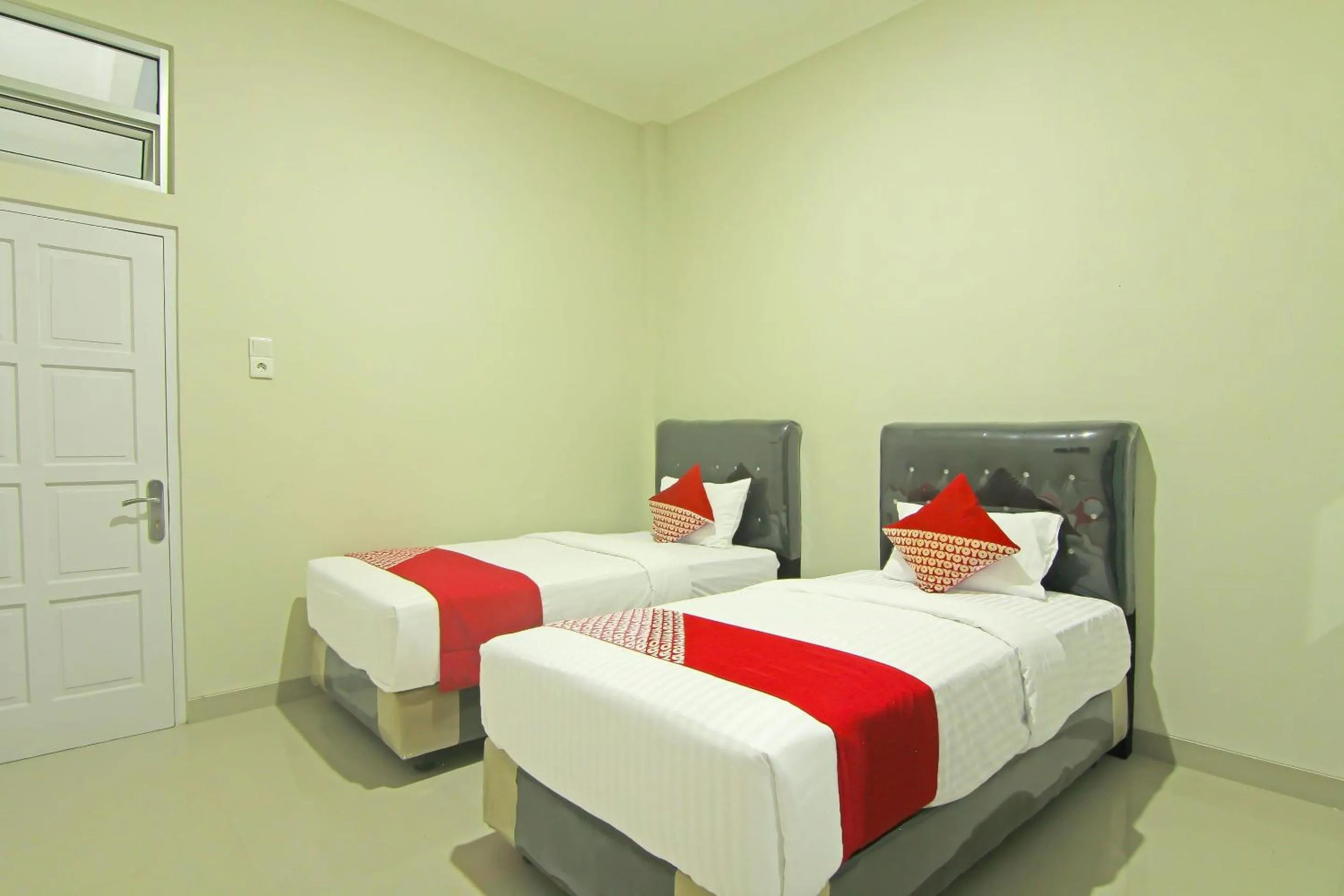 Bedroom, Bed in Danceneter Padang formerly Utama Residence