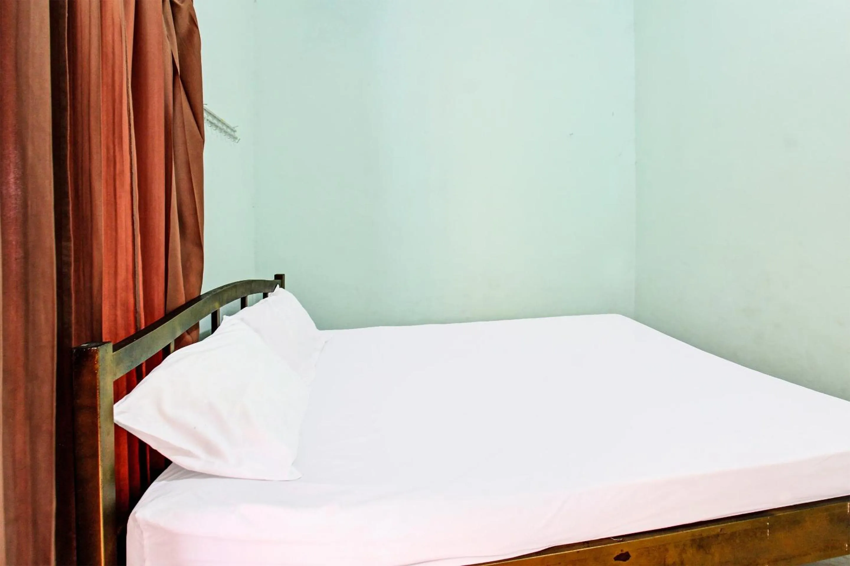 Bedroom, Bed in Hotel O Homestay Bang HajiNearLapangan Penujak ( Inen Gonggang)