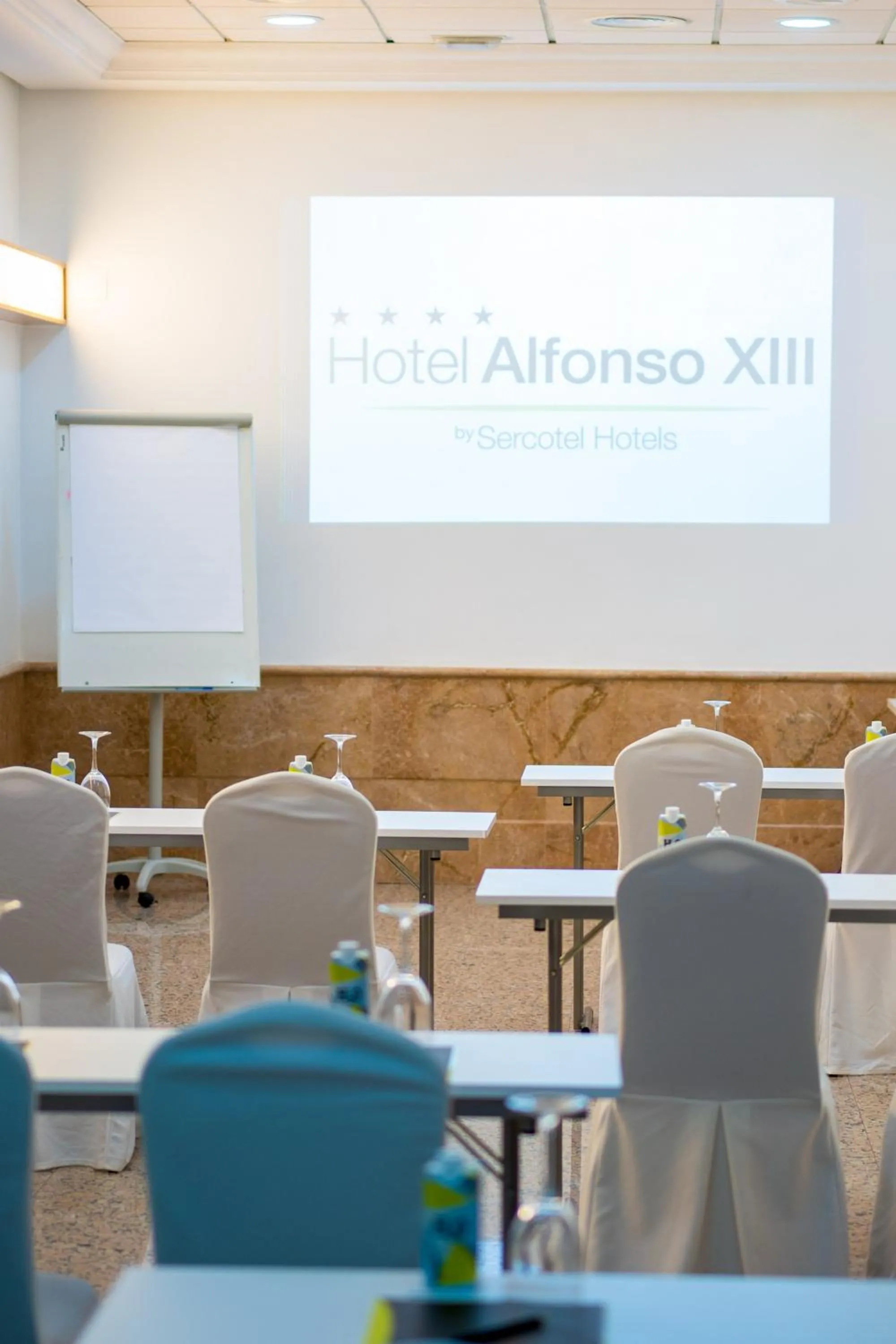 Meeting/conference room in Sercotel Carlos III