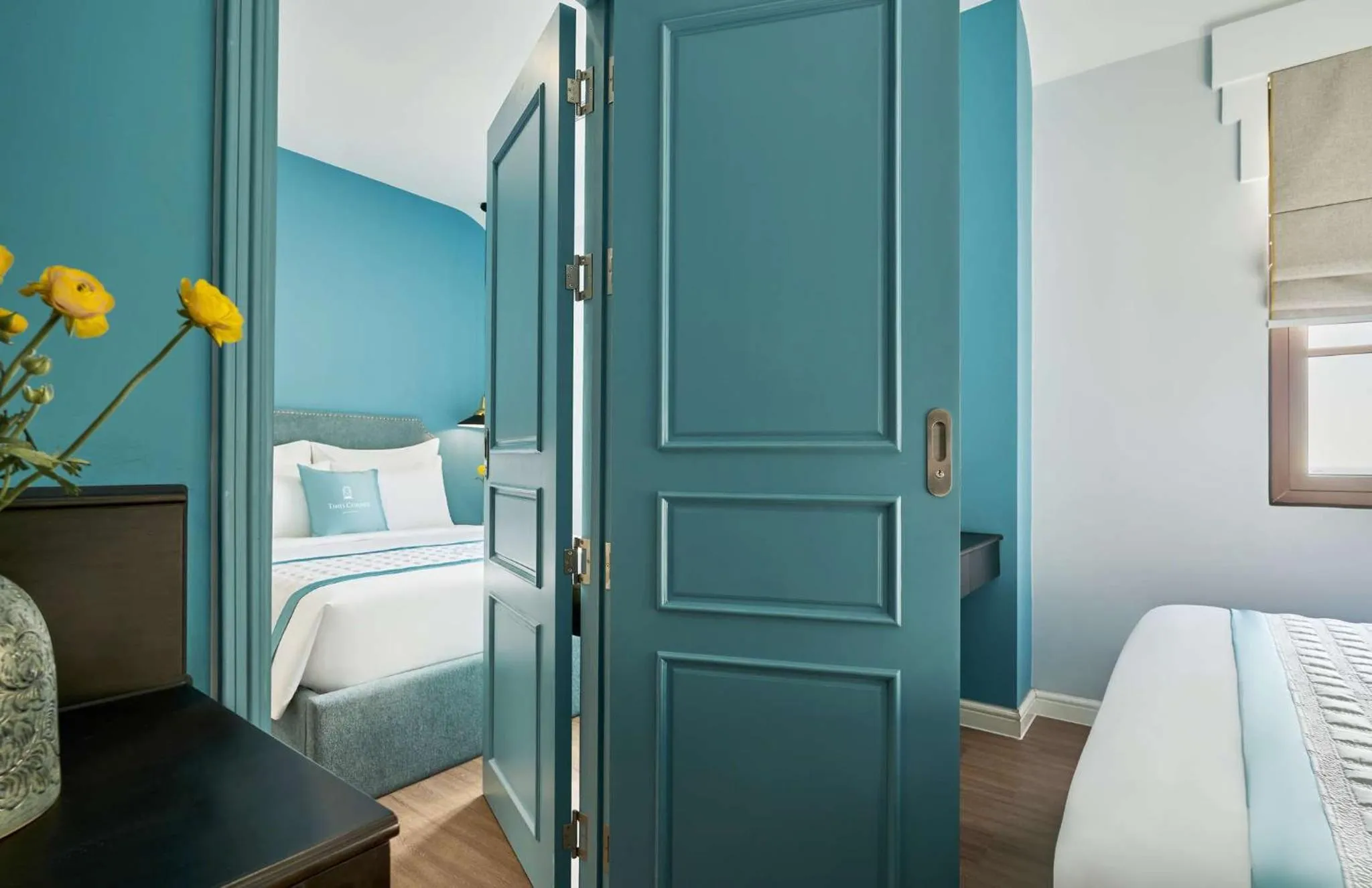 Bedroom, Bed in Times Corner Sorrento Hotel - Complimentary Sunset Town Tour 4pm to 5pm everyday