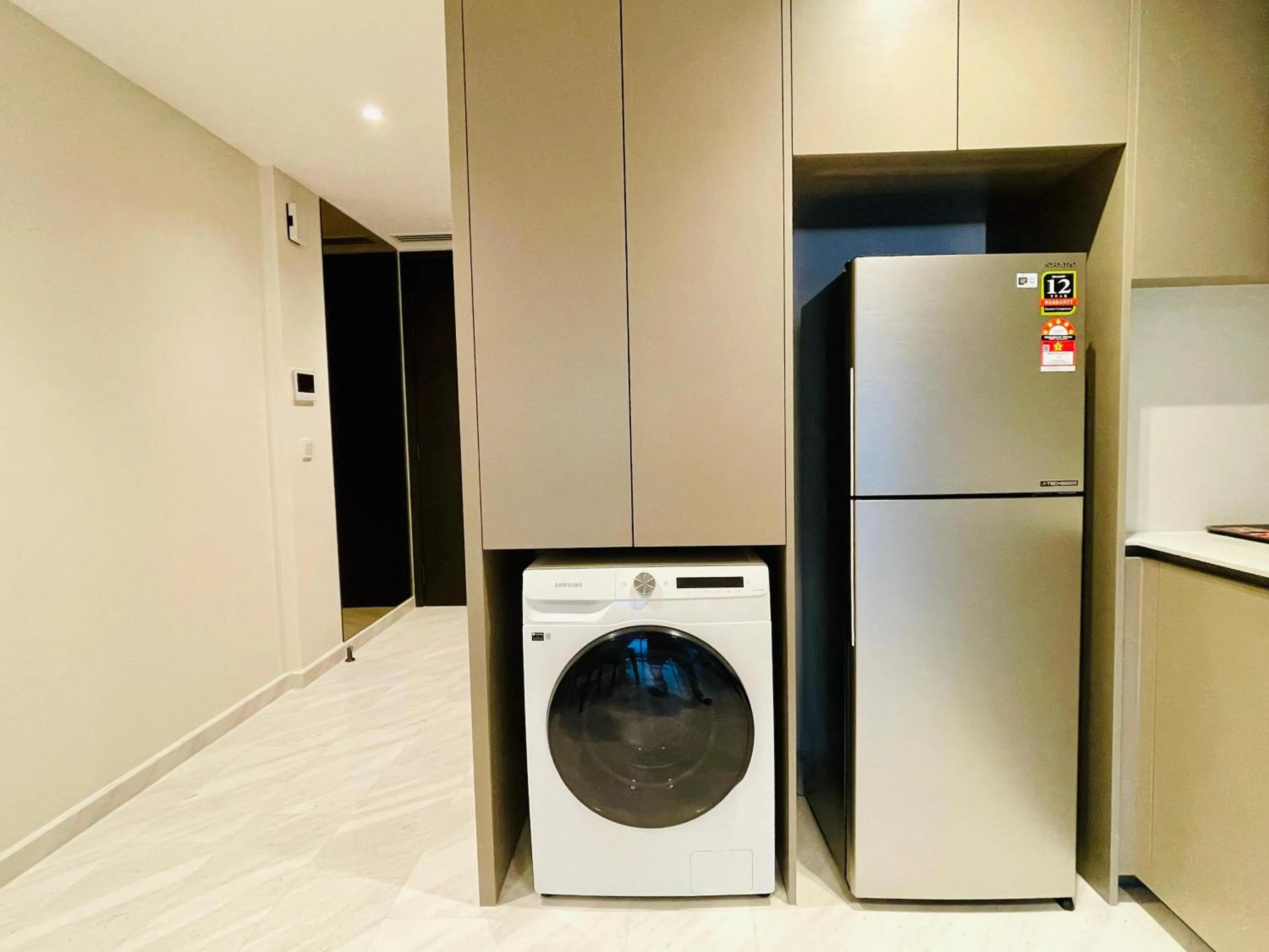 Deluxe Two-Bedroom Apartment with Garden View in Eaton residences KLCC m@h