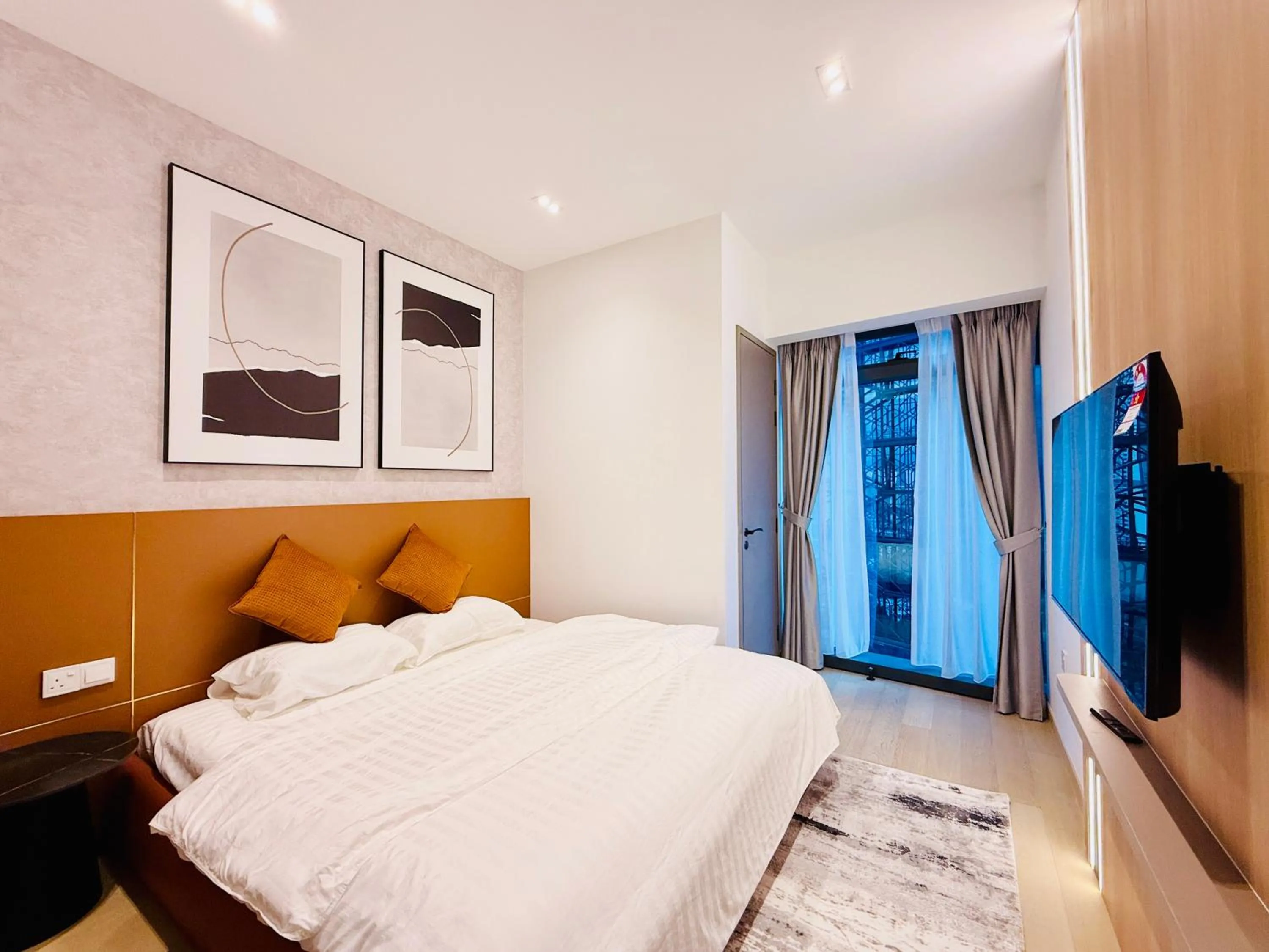 Bed in Eaton residences KLCC m@h