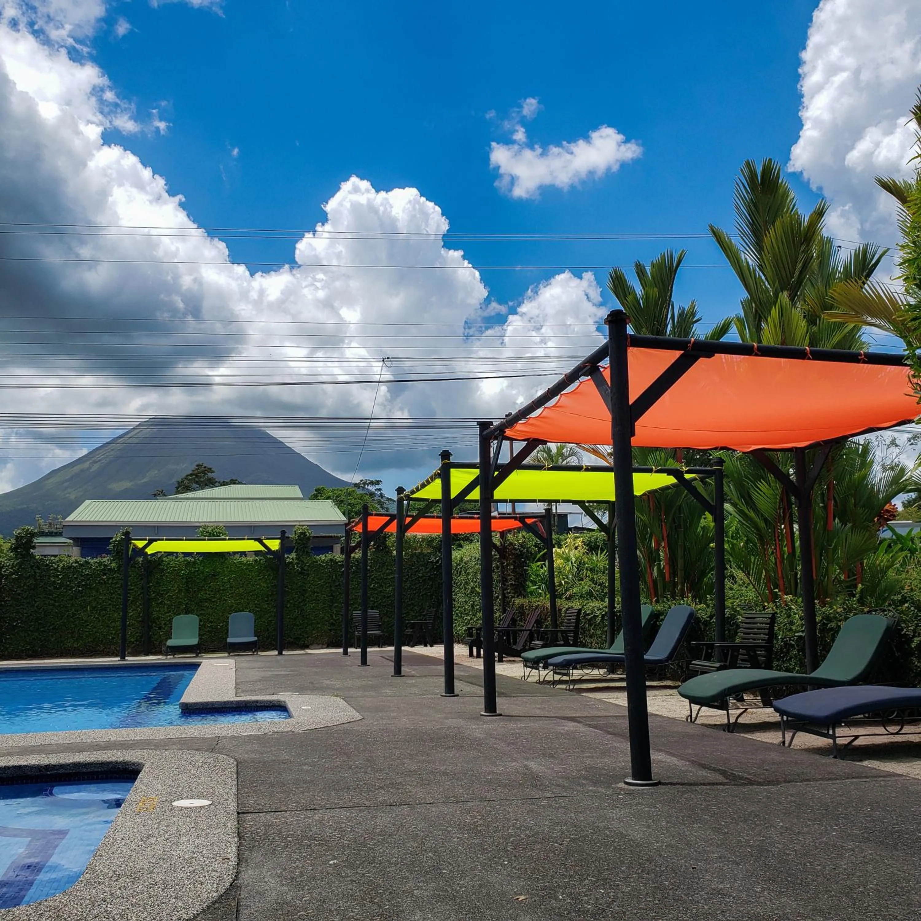 Swimming pool in San Bosco Inn