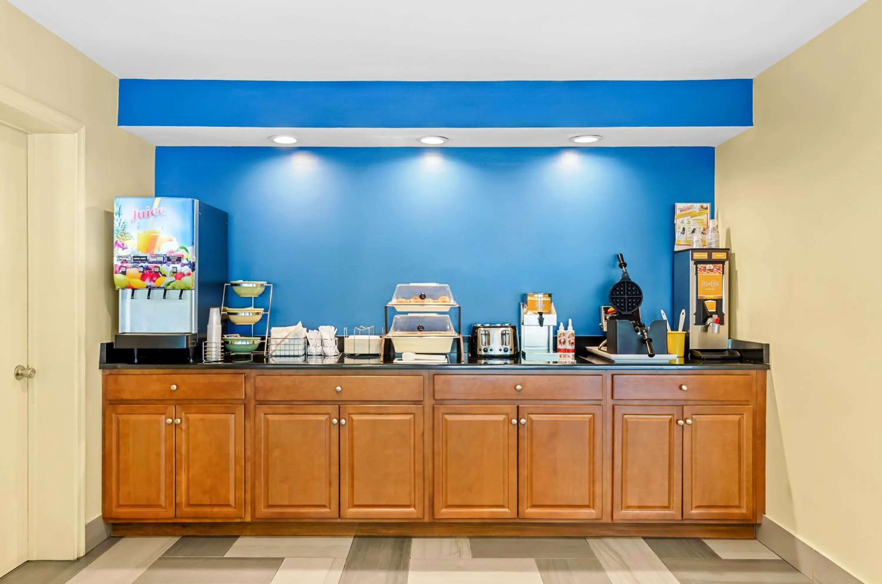 Breakfast in Quality Inn Lexington