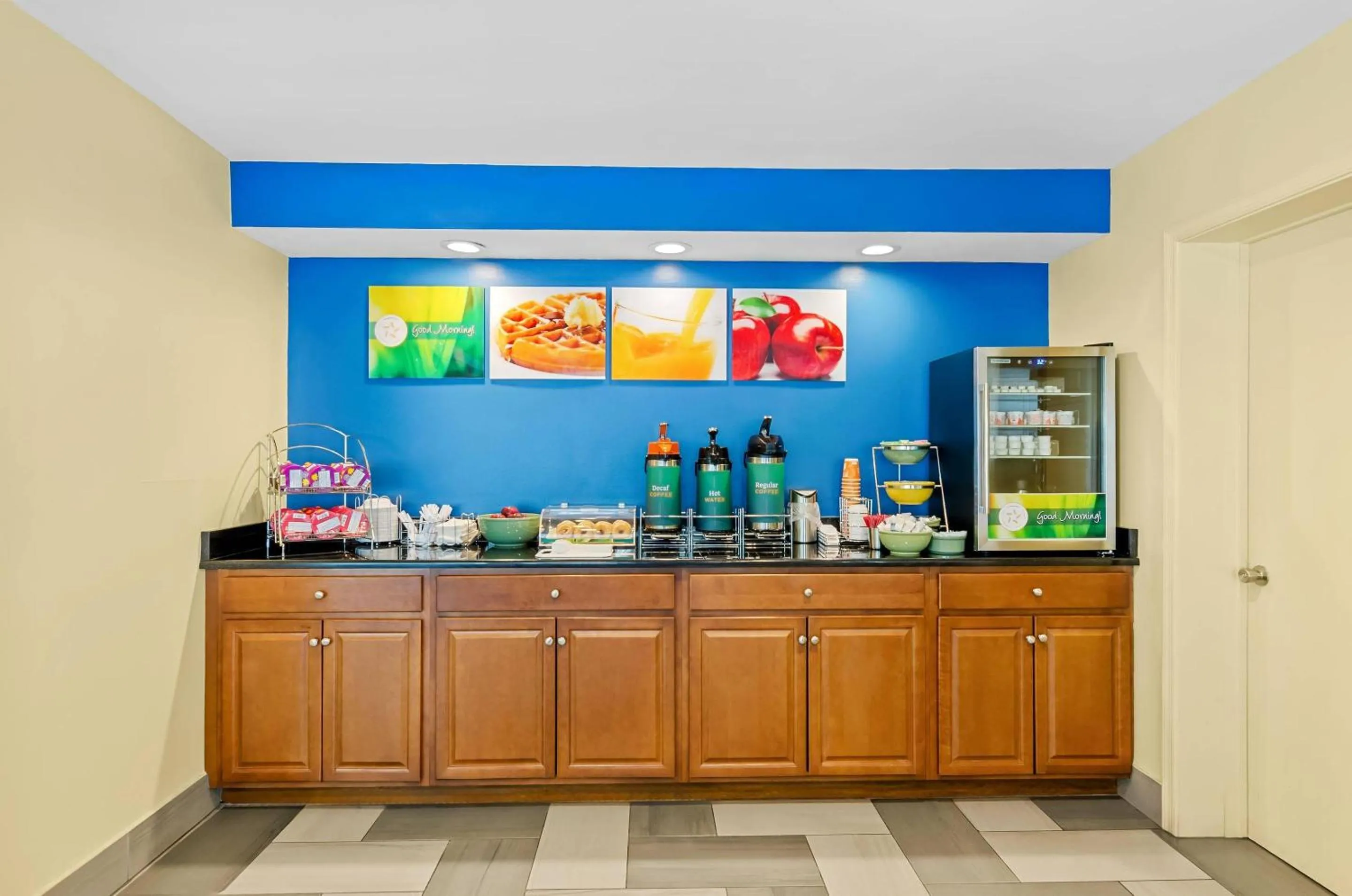 Breakfast in Quality Inn Lexington