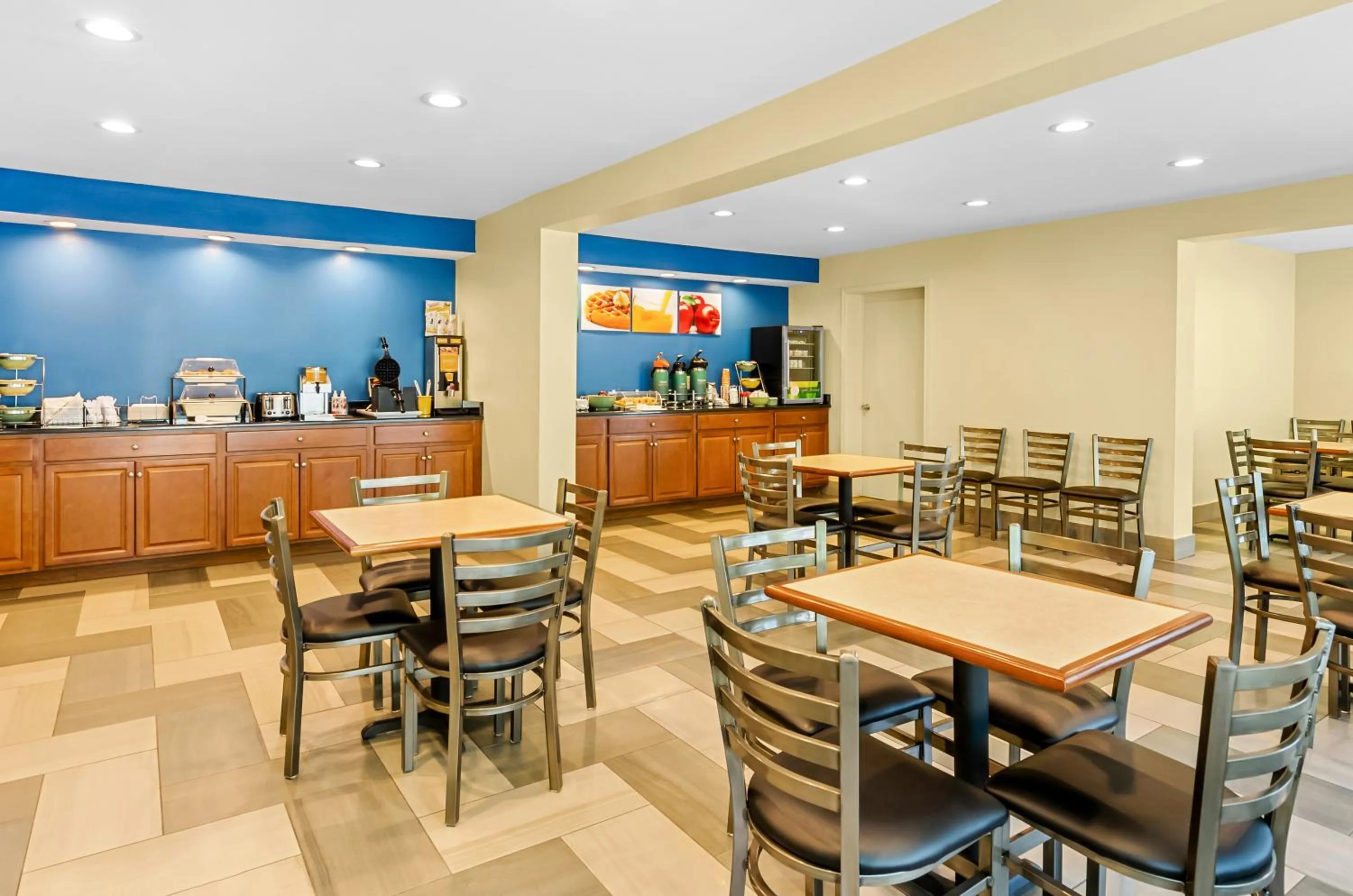 Breakfast in Quality Inn Lexington