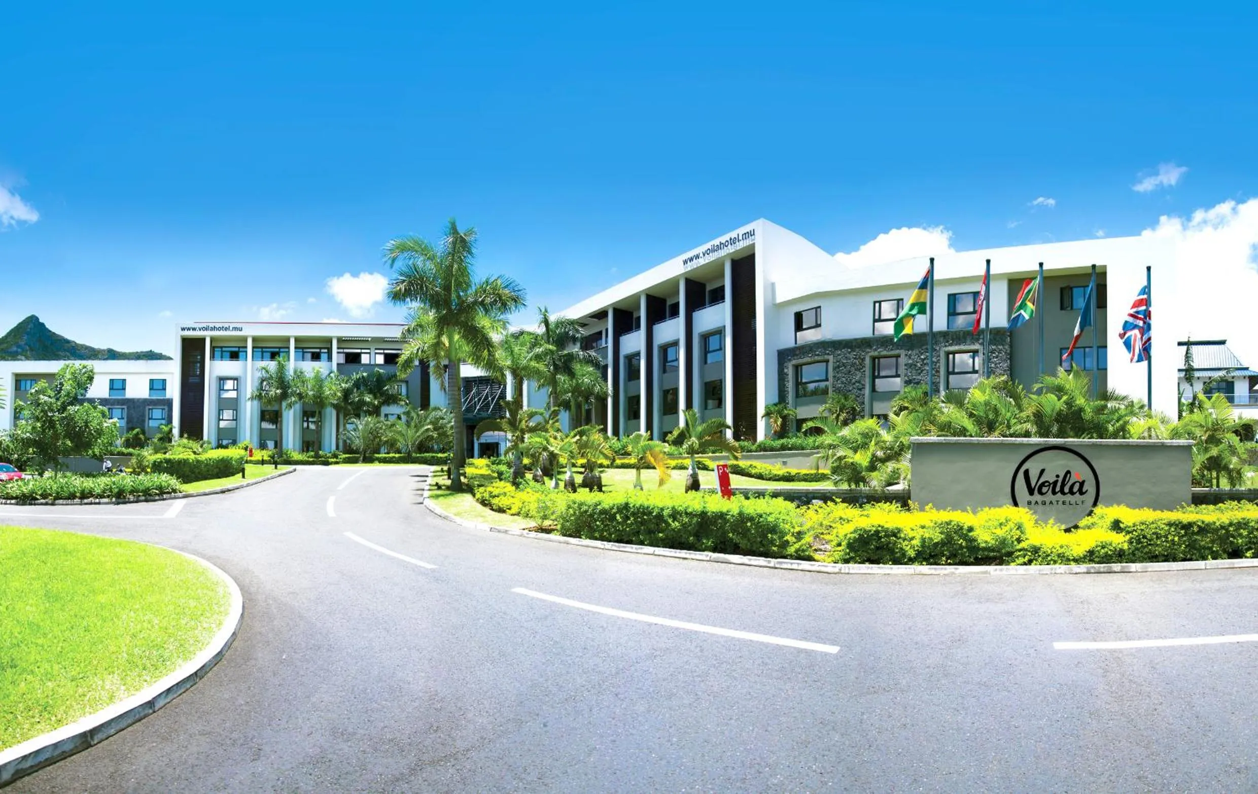 Property building in Voila Bagatelle