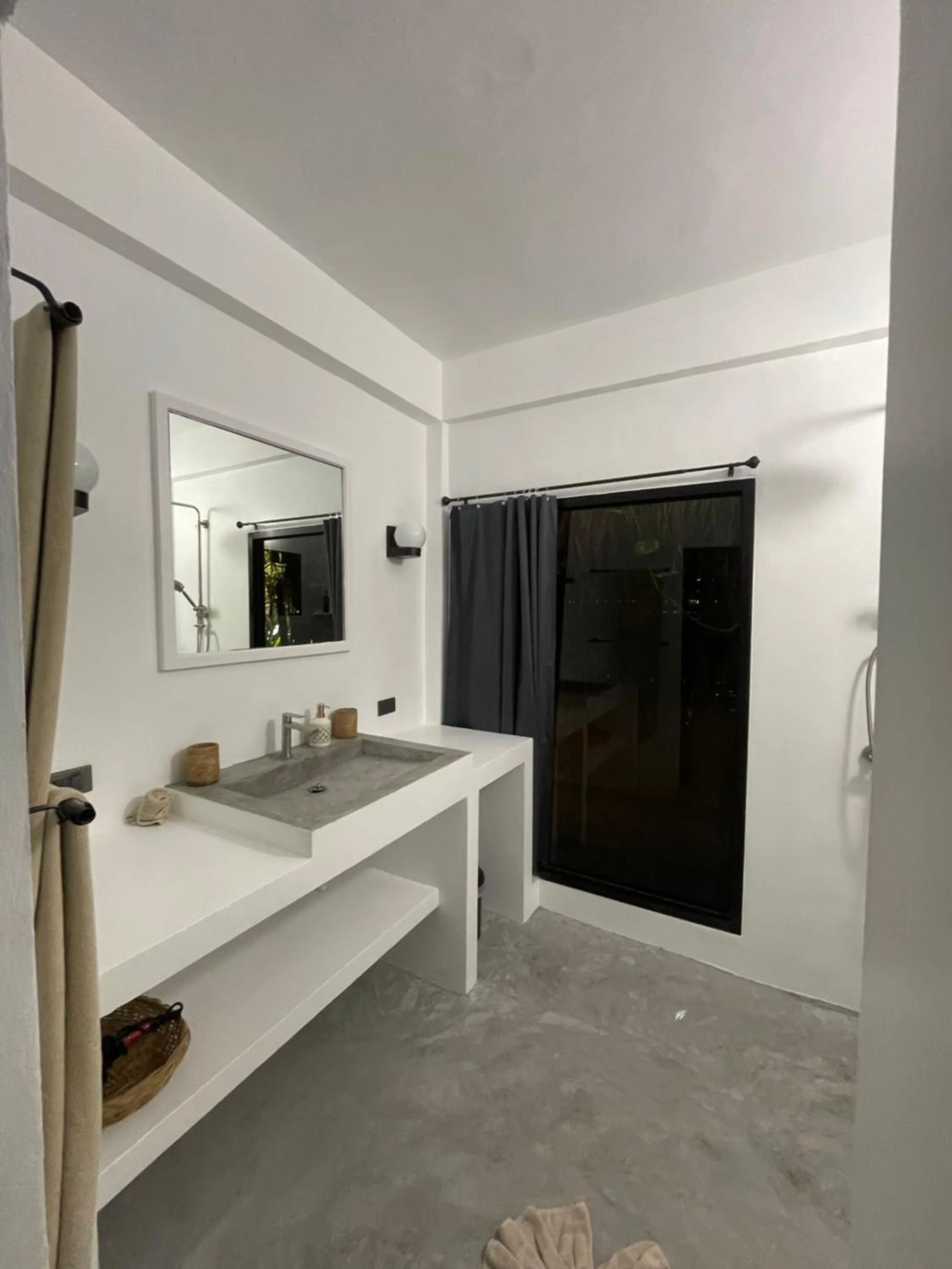 Bathroom in Jade cottages