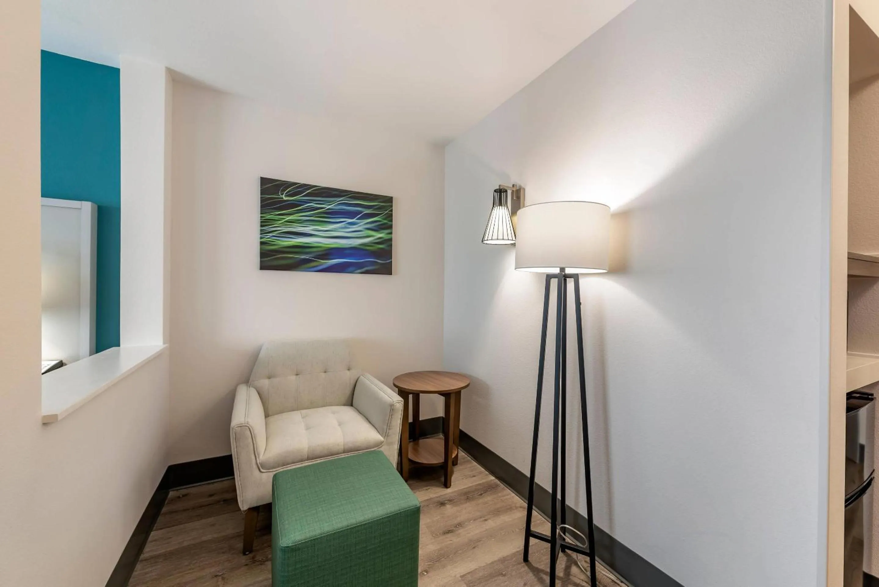 Bedroom, Bed in Comfort Suites Colorado Springs East - Medical Center Area