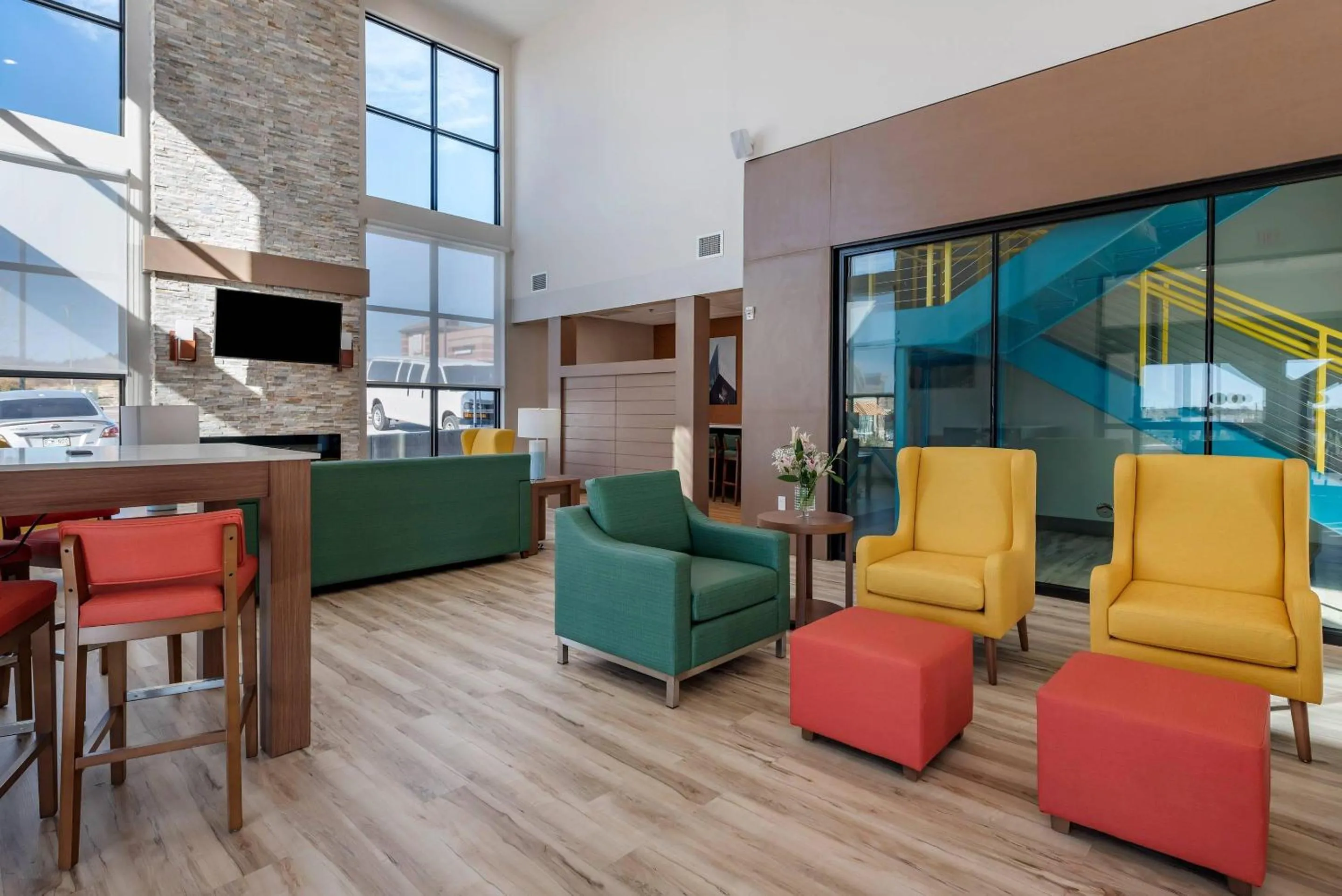 Lobby or reception in Comfort Suites Colorado Springs East - Medical Center Area