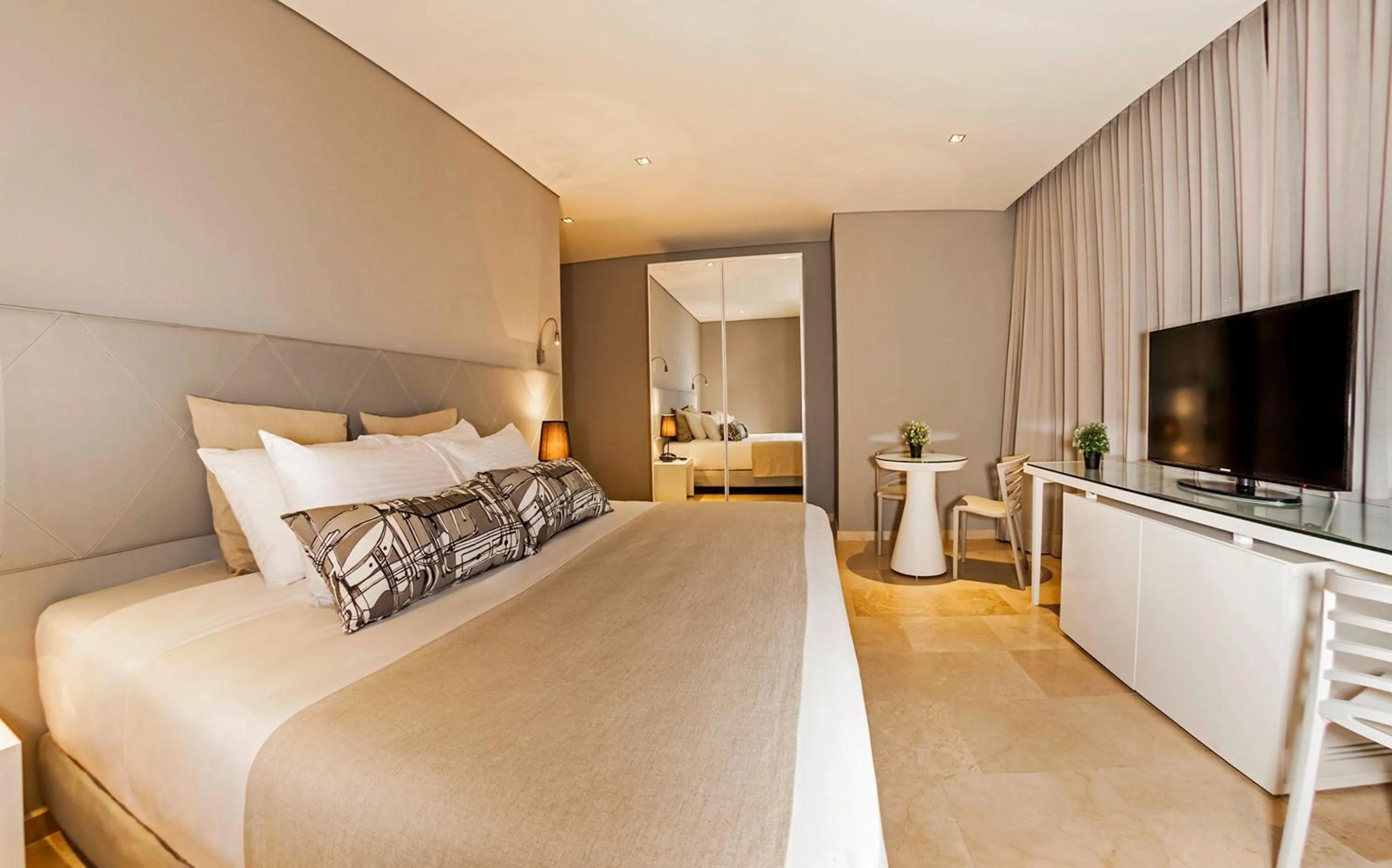 Photo of the whole room, Bed in Oz Hotel Cartagena