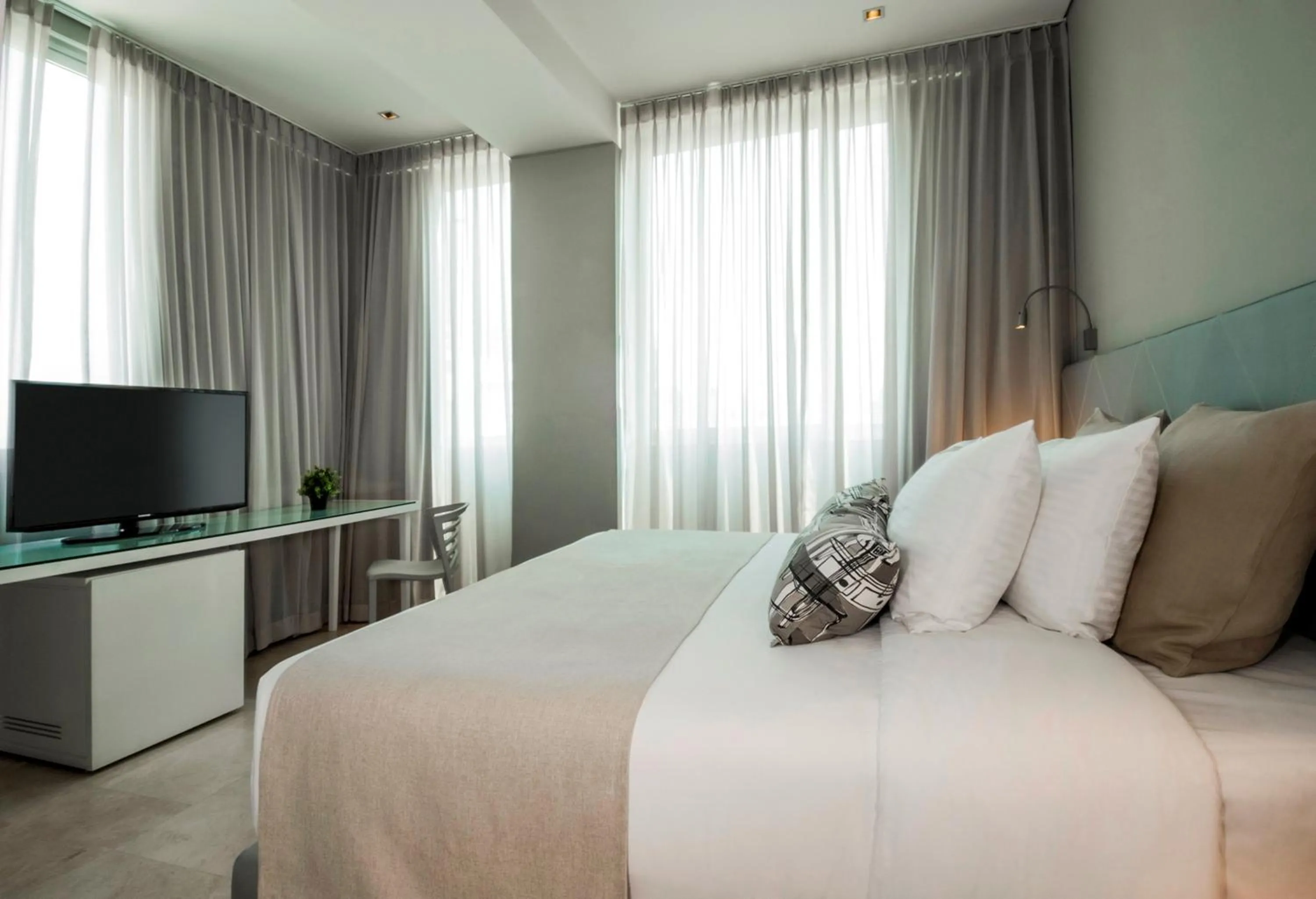 Photo of the whole room, Bed in Oz Hotel Cartagena