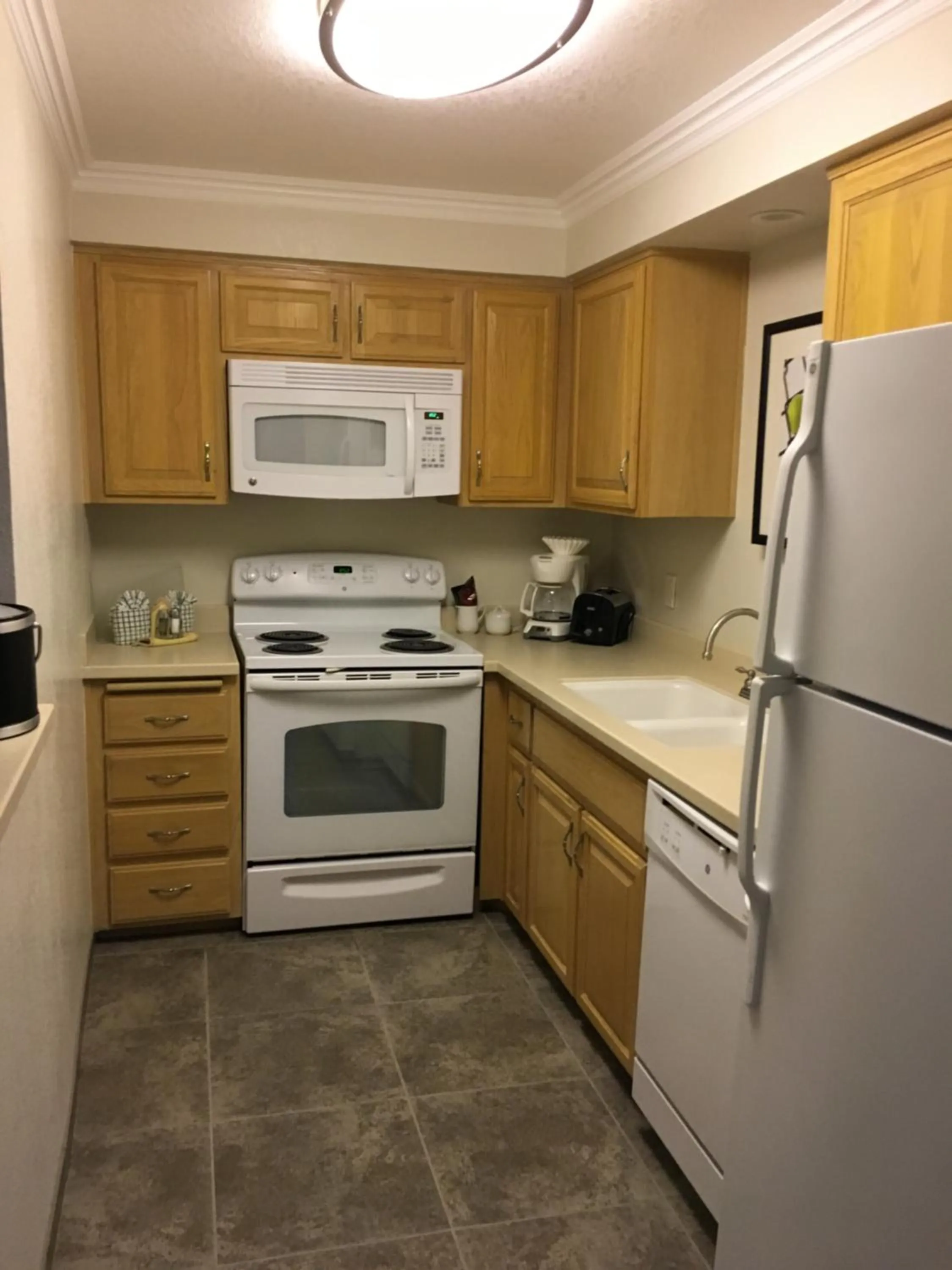 Kitchen or kitchenette in GetAways at Palm Springs Tennis Club