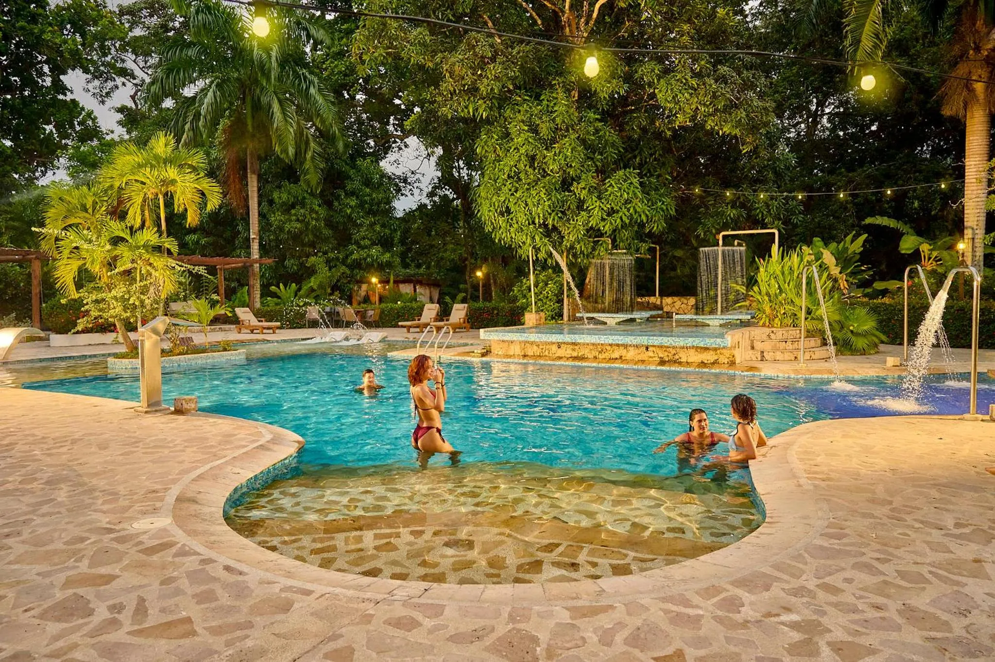 Swimming pool in Kantawa Hotel & Spa