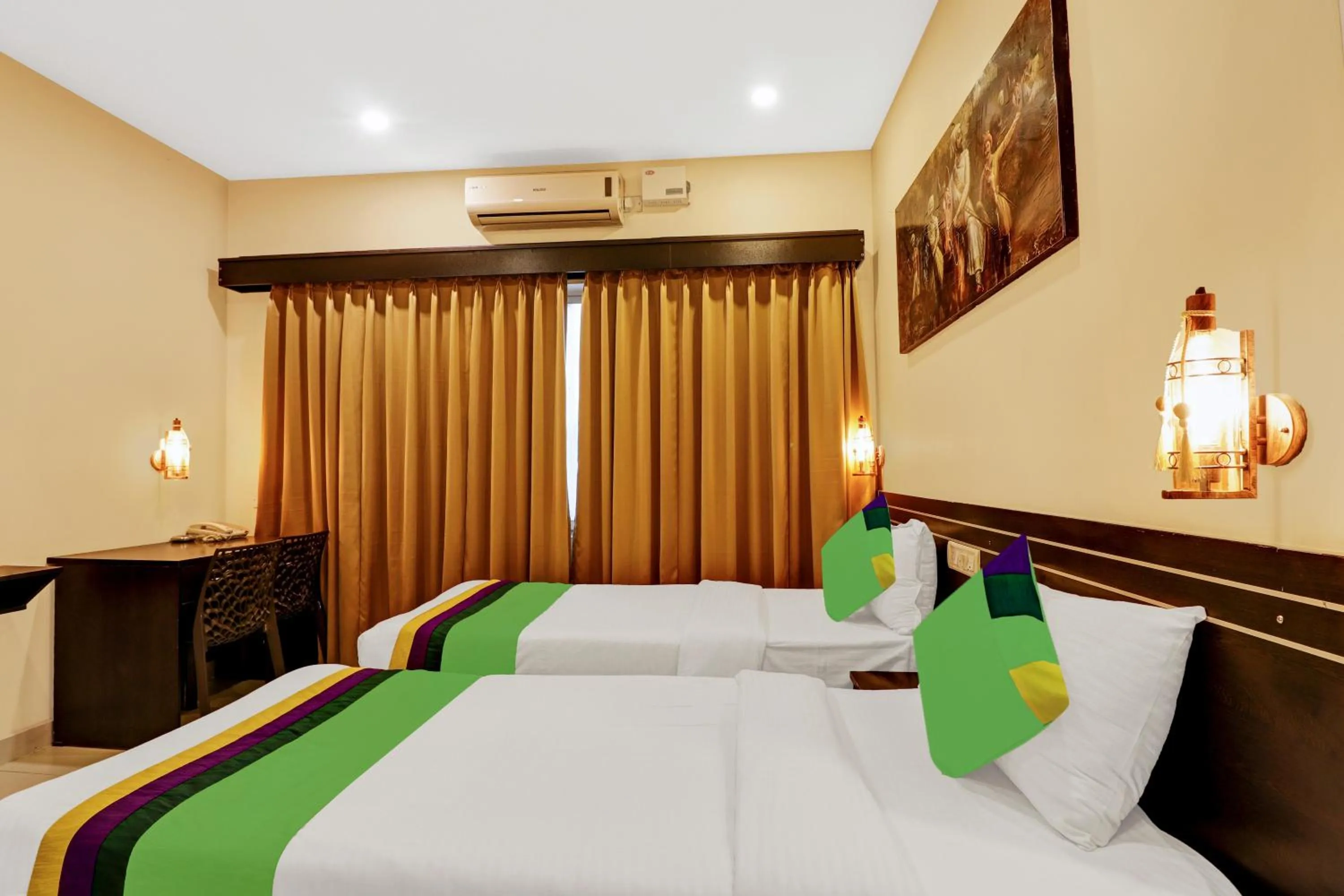 Bedroom, Bed in Treebo Blueberry Inn