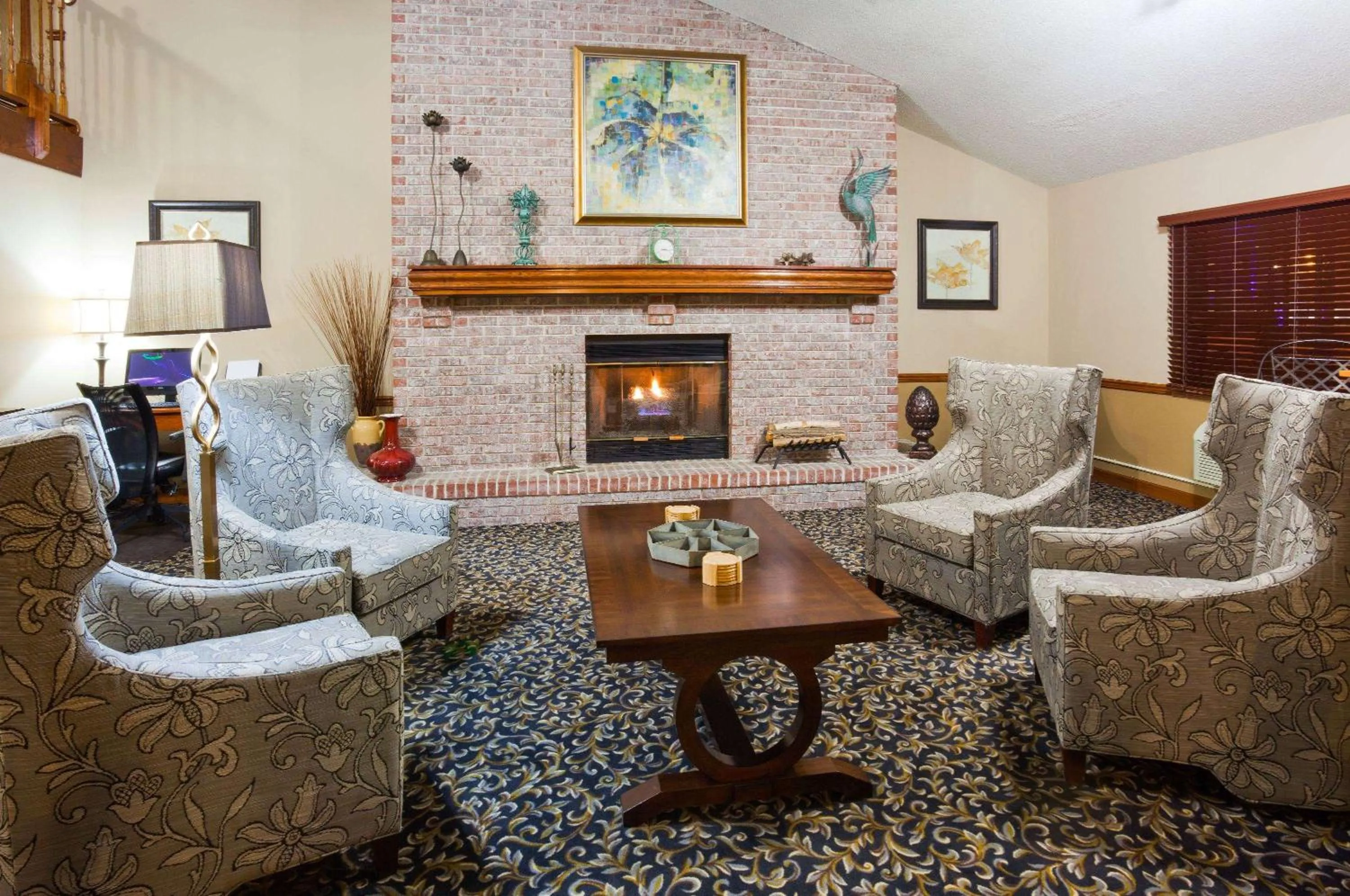 Lobby or reception in AmericInn by Wyndham Spencer