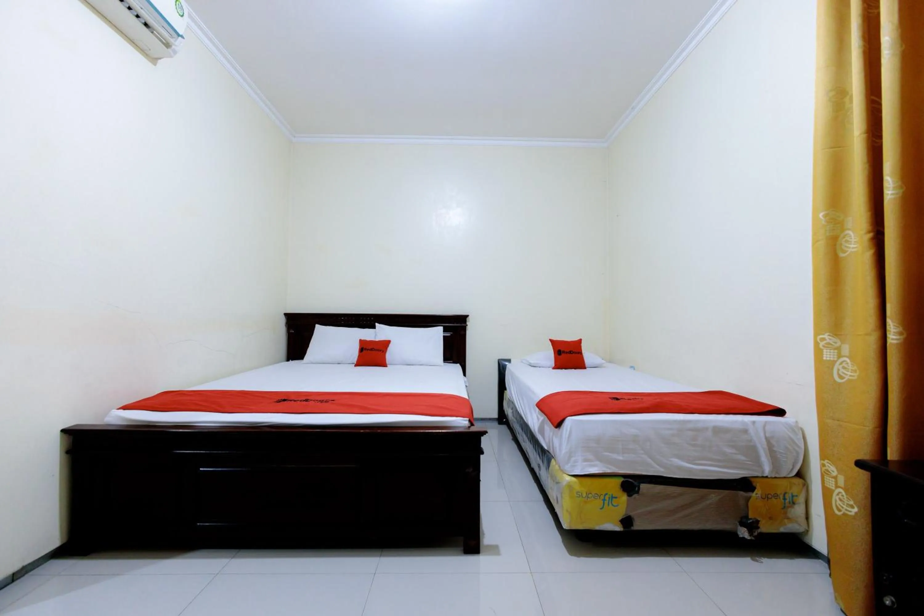 Bed in SUPER OYO Collection O 91726 Alif Ab11 Syariah