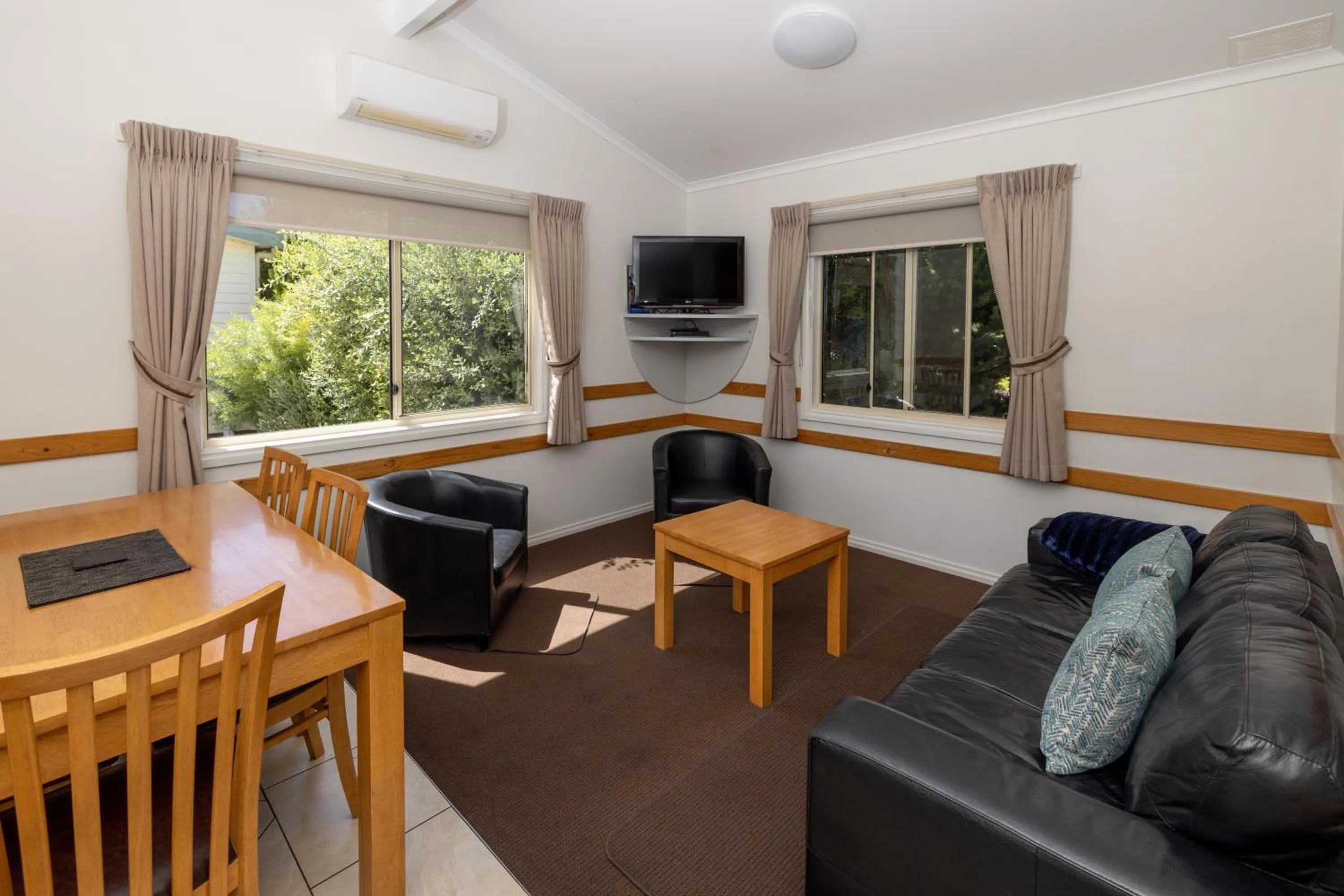 Living room in BIG4 Middleton Beach Holiday Park