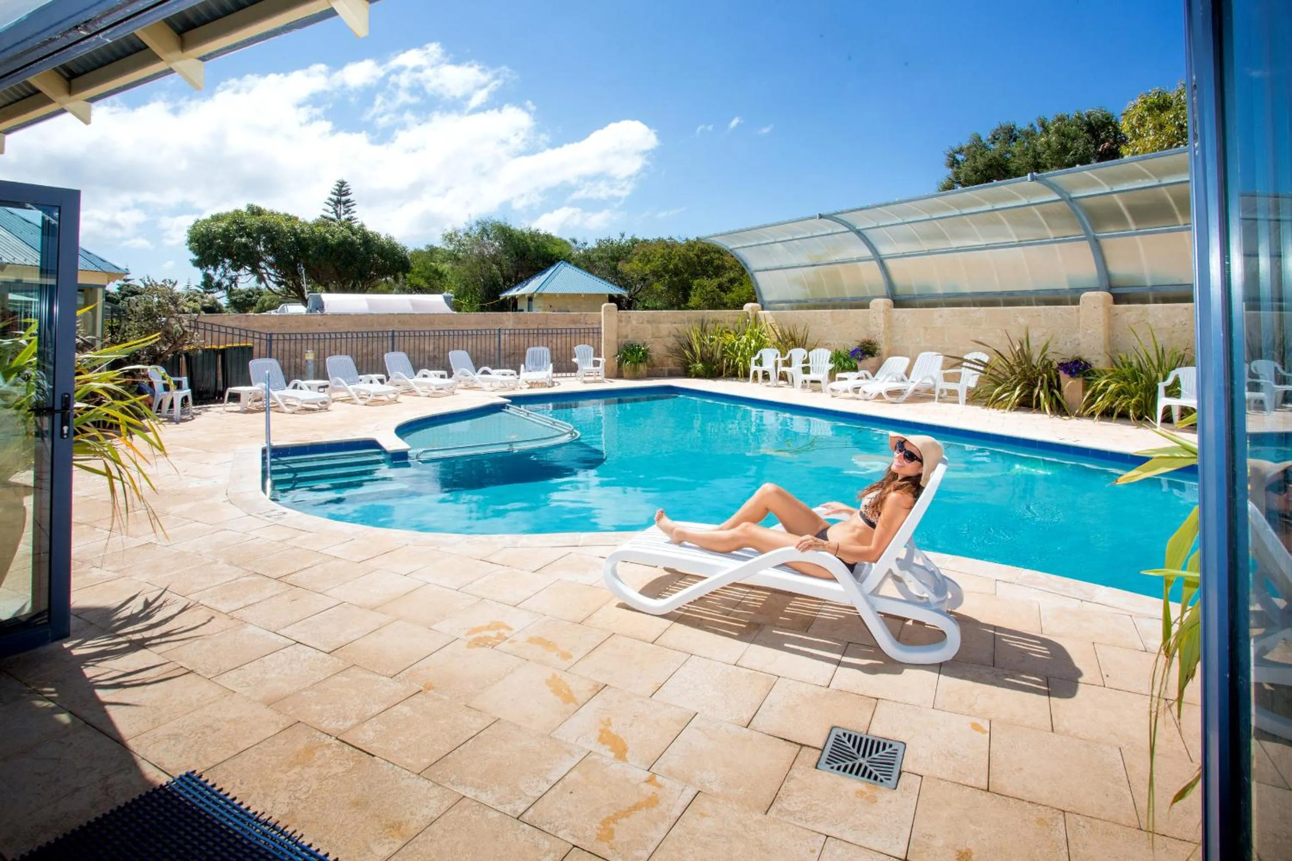 Balcony/Terrace in BIG4 Middleton Beach Holiday Park