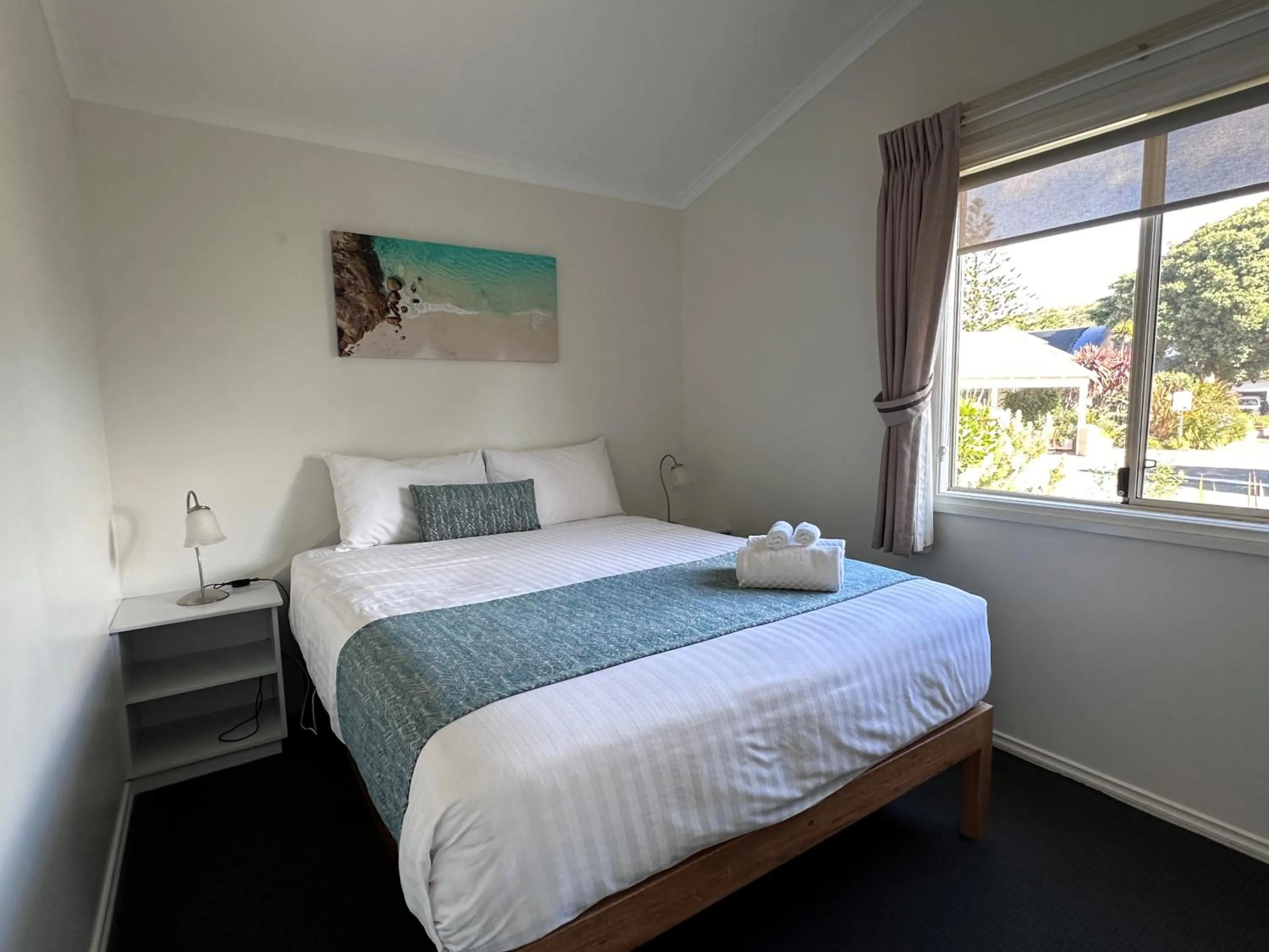 Bedroom, Bed in BIG4 Middleton Beach Holiday Park