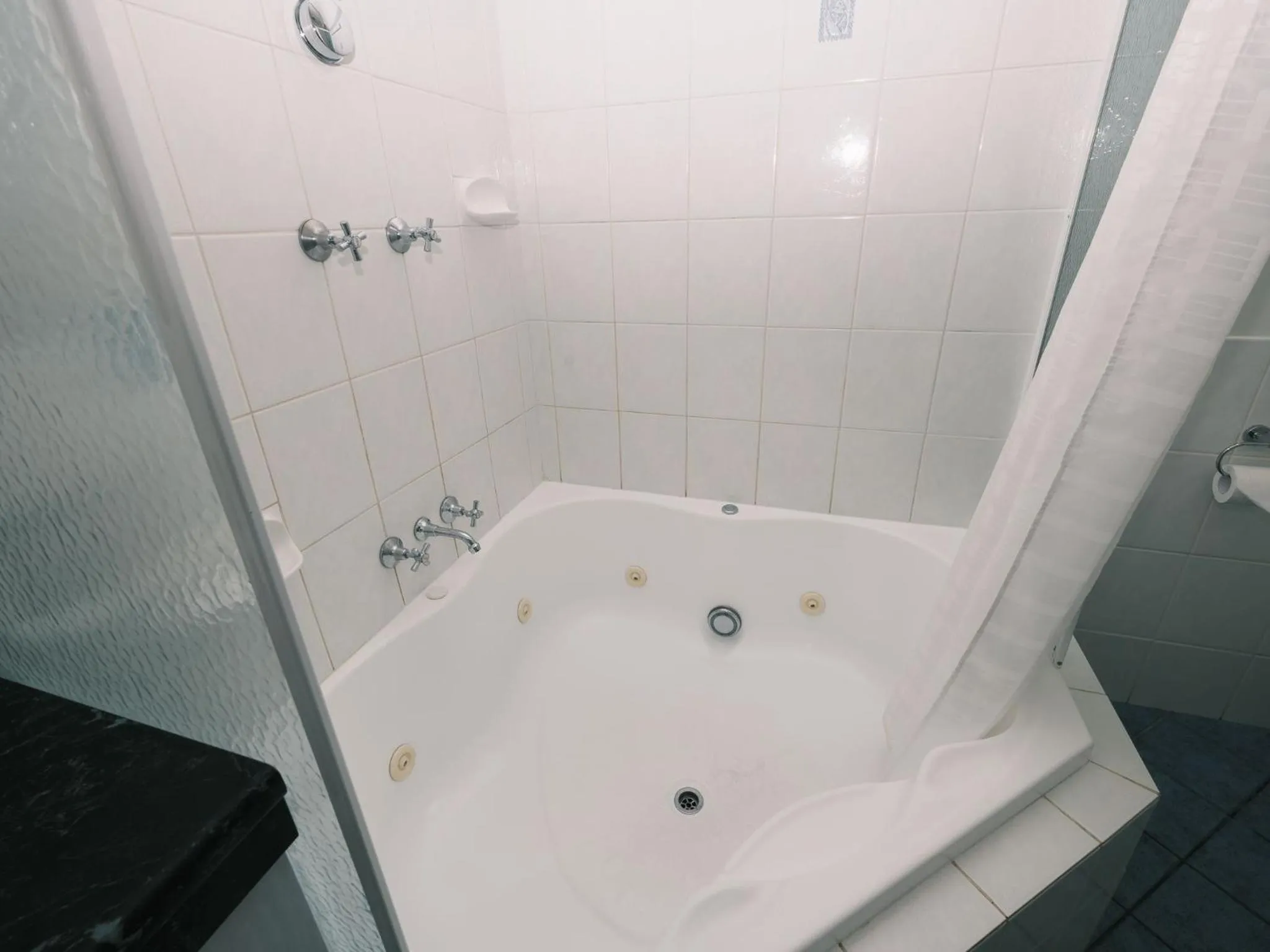 Bathroom in BIG4 Middleton Beach Holiday Park