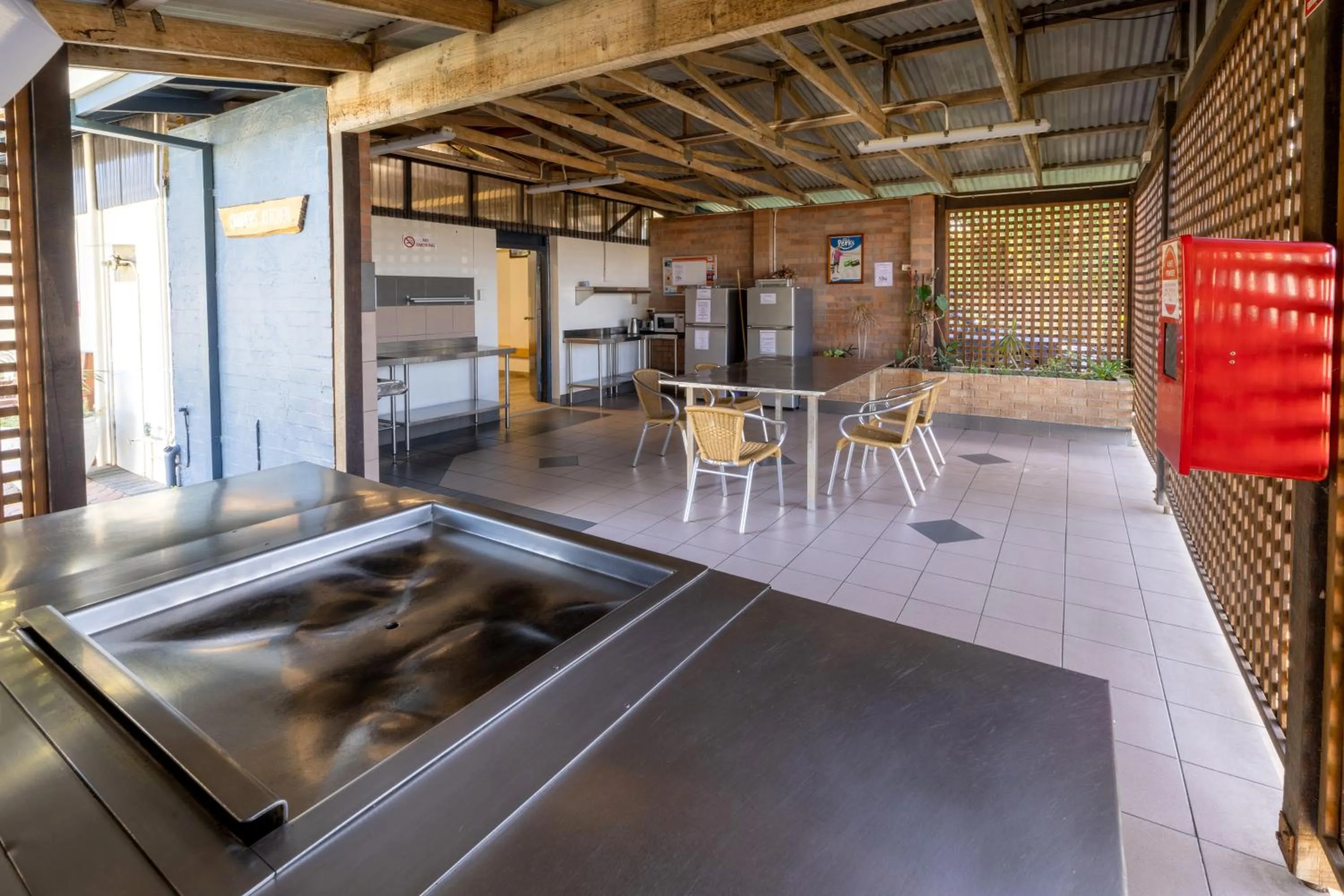 Kitchen or kitchenette in BIG4 Middleton Beach Holiday Park