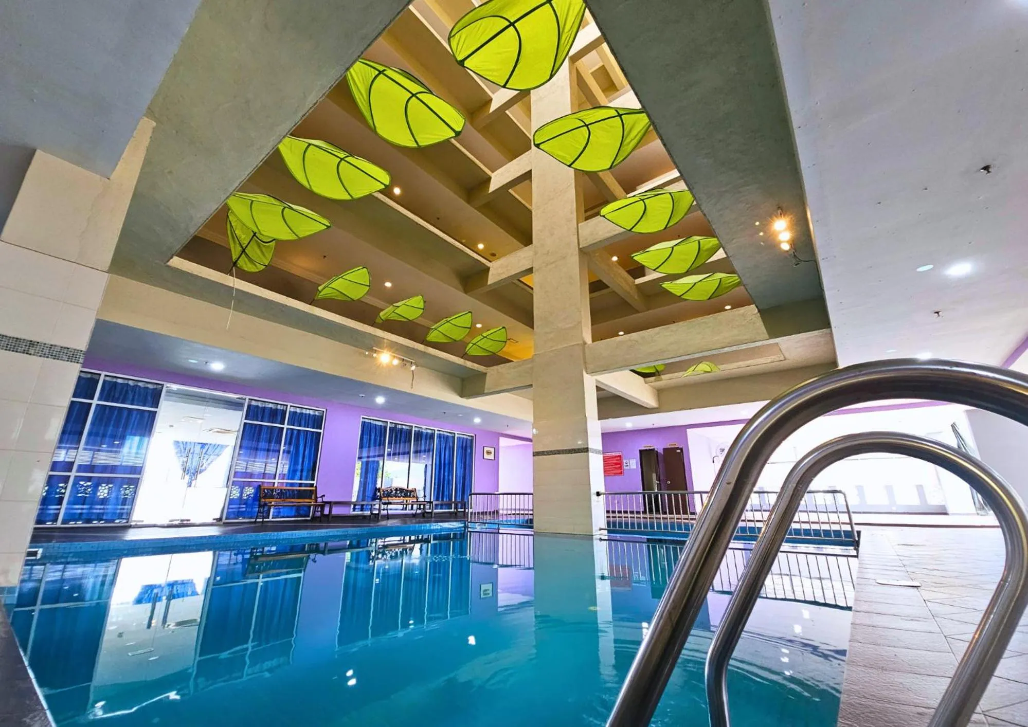 Swimming pool in Hotel Taiping Perdana