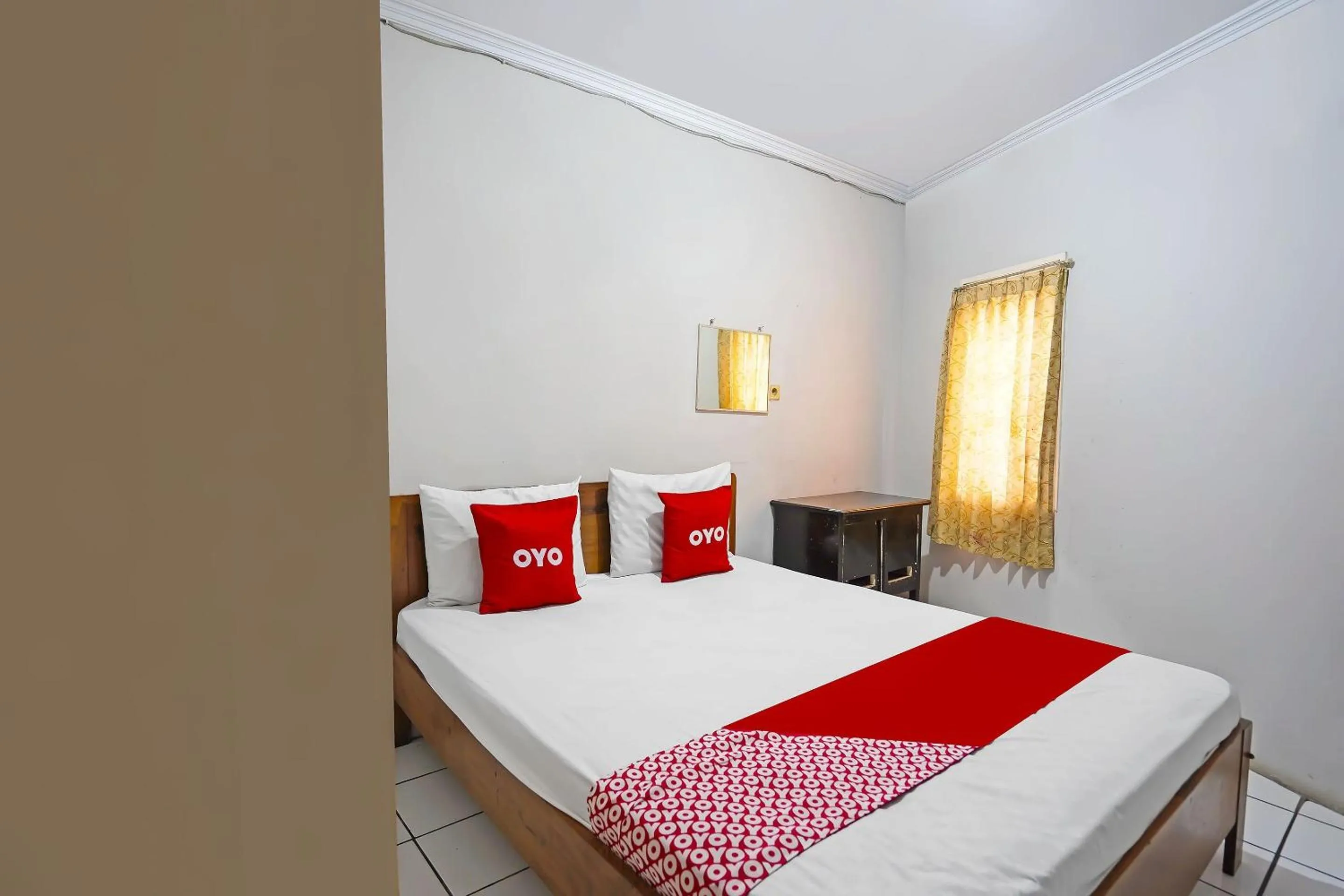 Bedroom, Bed in Hotel O Anugerah