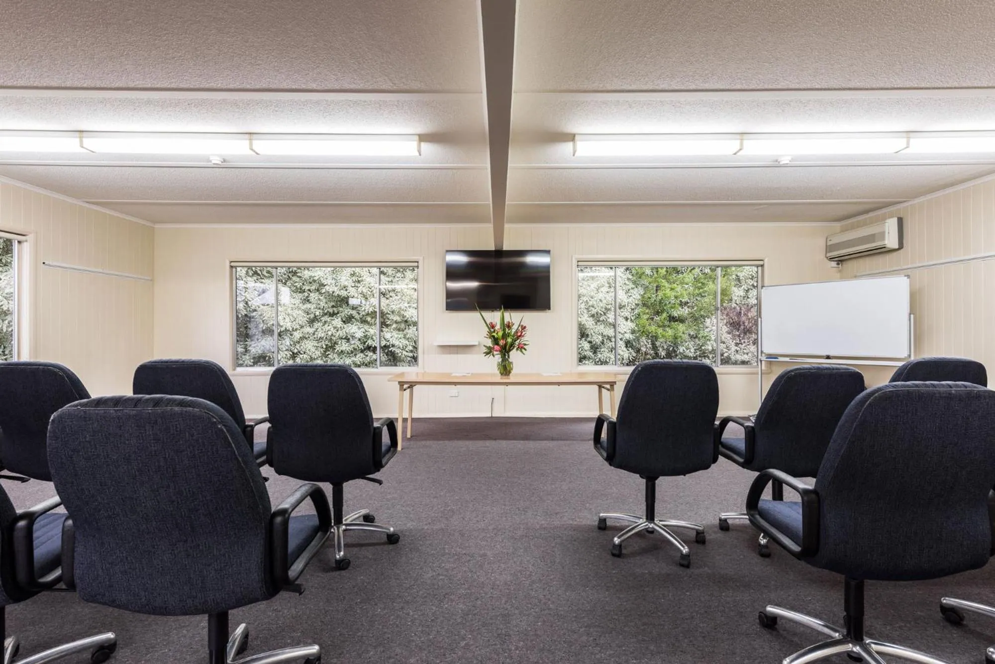 On-site shops in Panorama Retreat & Resort