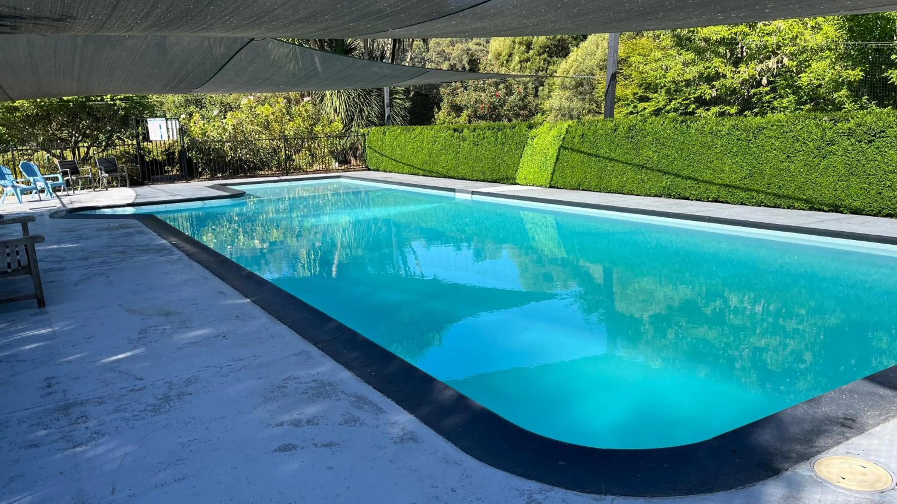 Swimming pool in Panorama Retreat & Resort