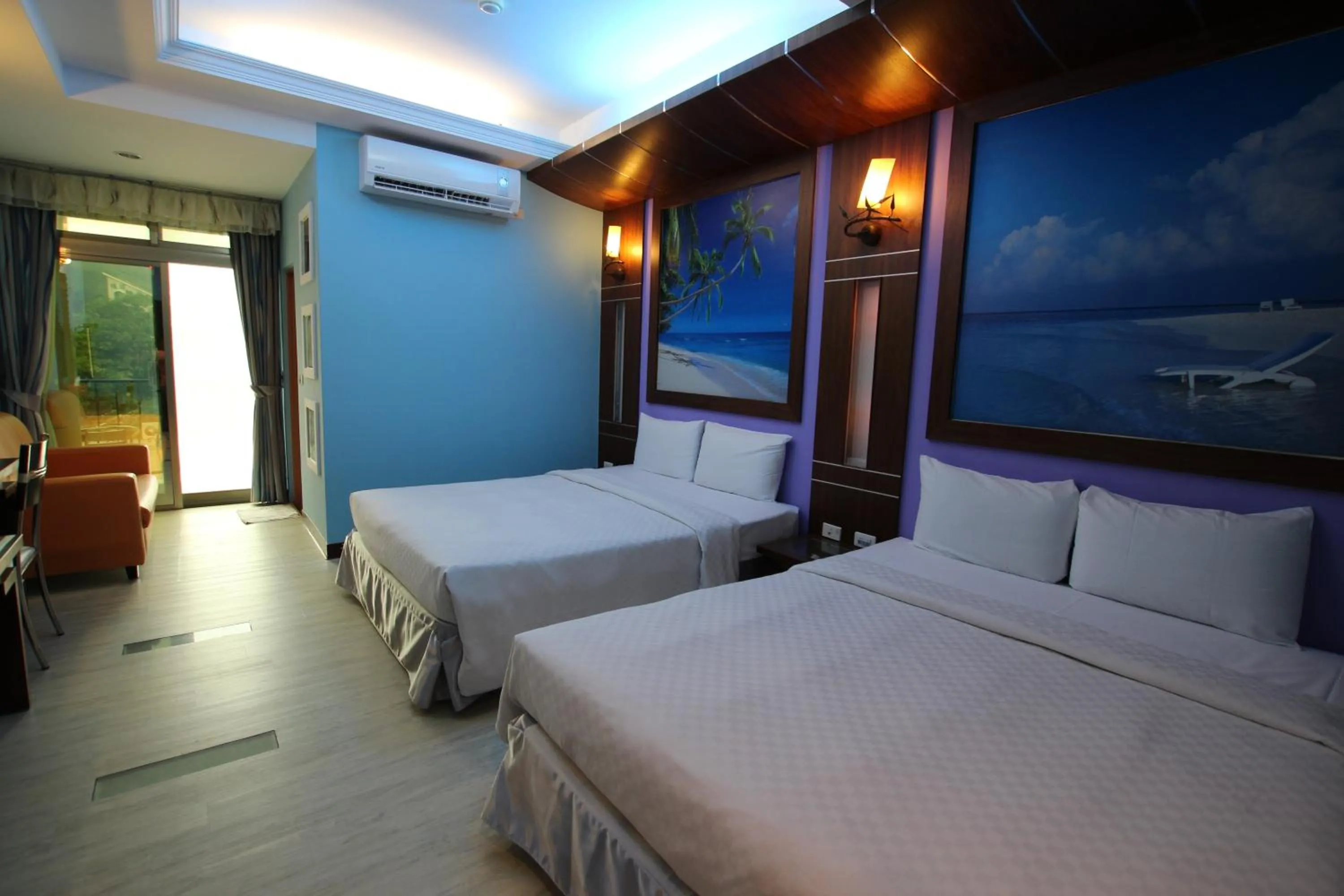 Bed in Seashell Bay 墾丁貝殼灣