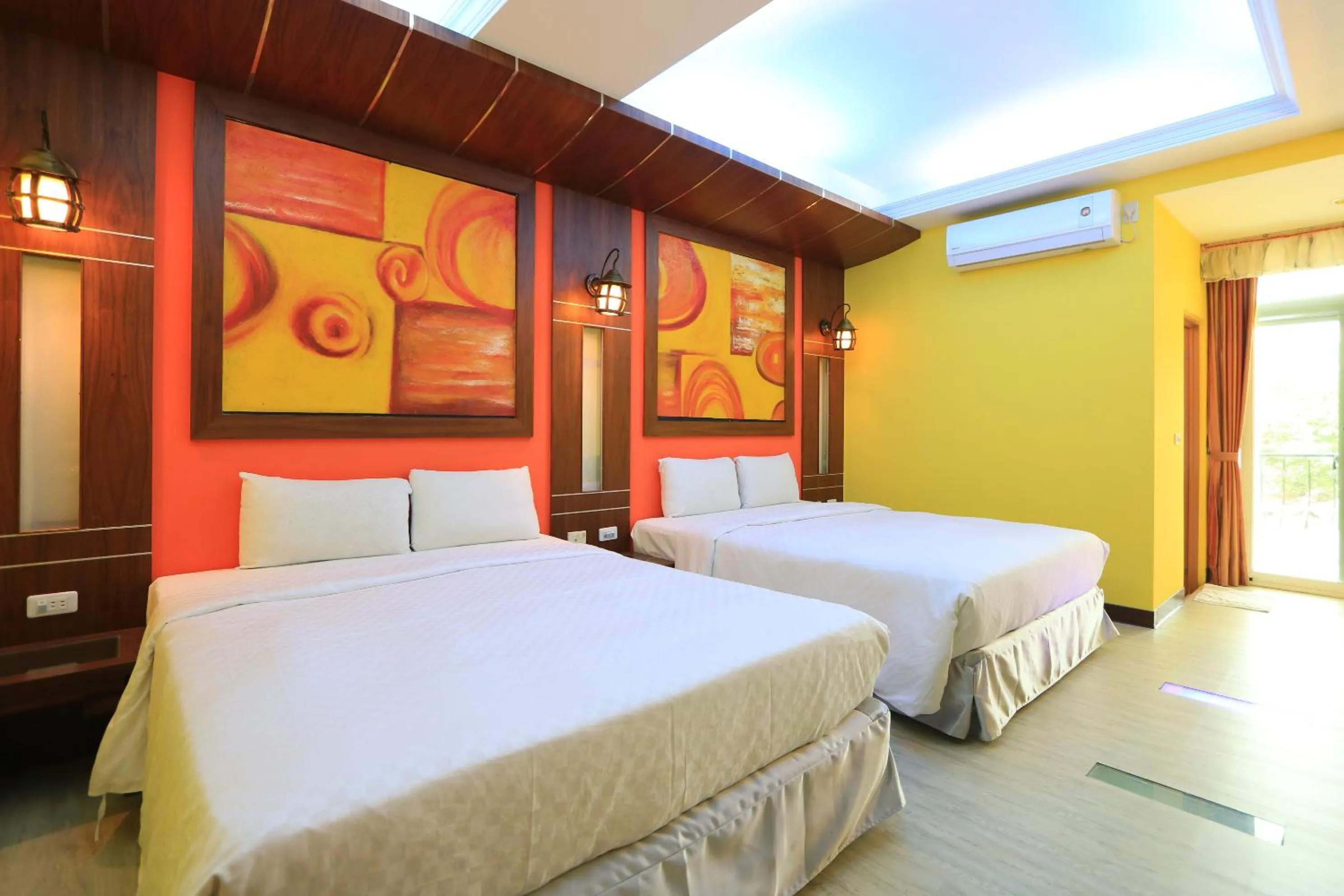 Photo of the whole room, Bed in Seashell Bay 墾丁貝殼灣