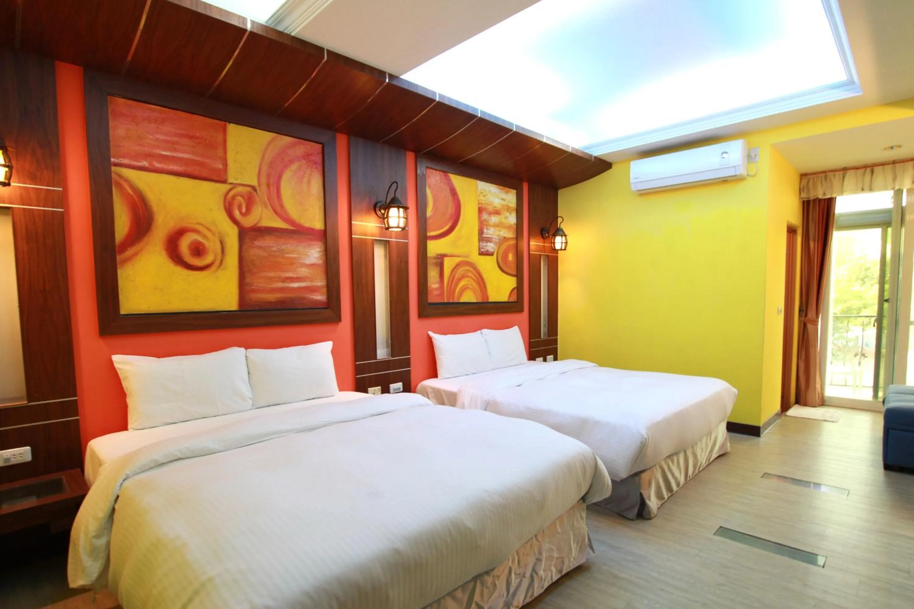 Photo of the whole room, Bed in Seashell Bay 墾丁貝殼灣
