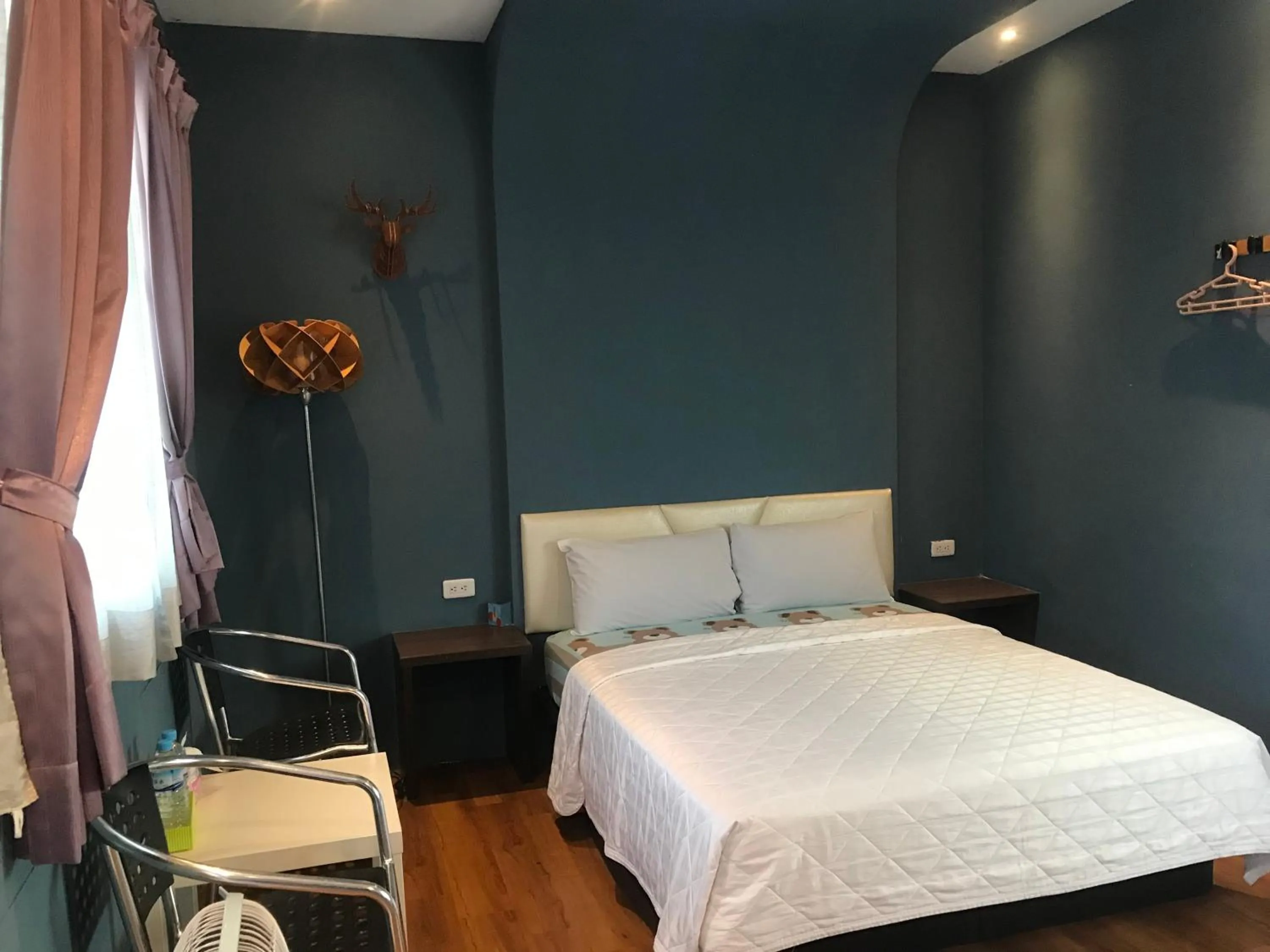 Bed in Seashell Bay 墾丁貝殼灣