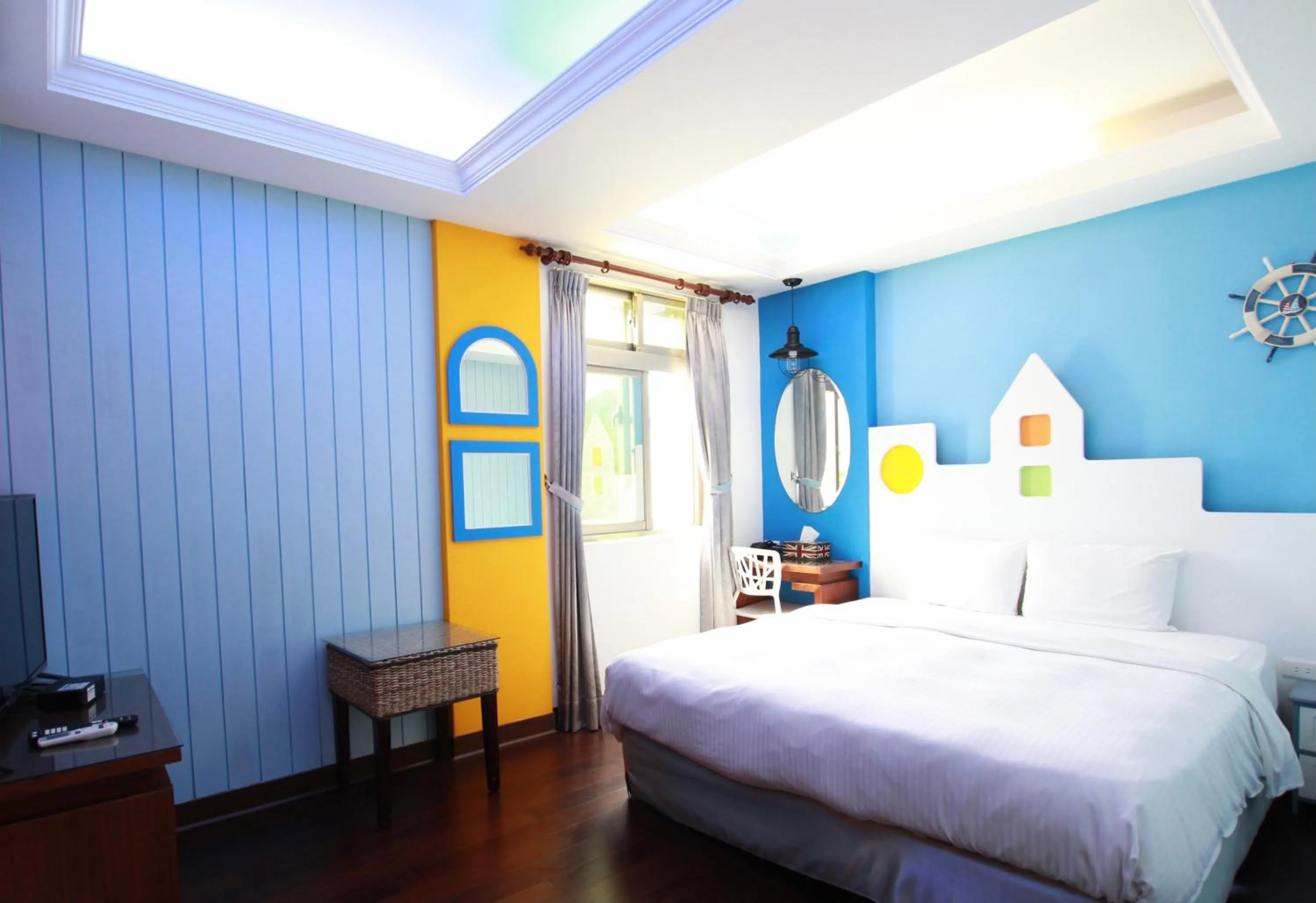 Bed in Seashell Bay 墾丁貝殼灣