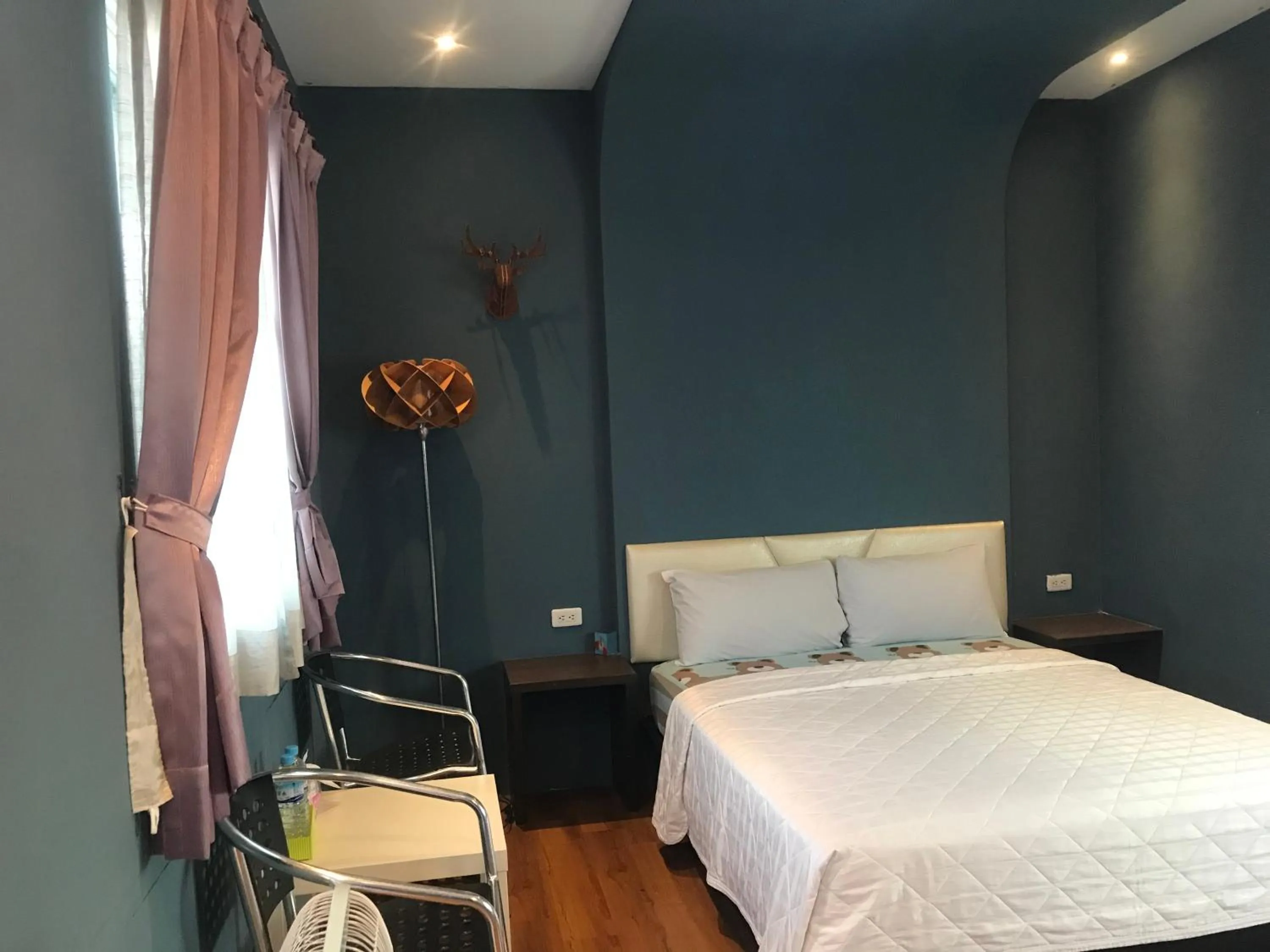 Bed in Seashell Bay 墾丁貝殼灣