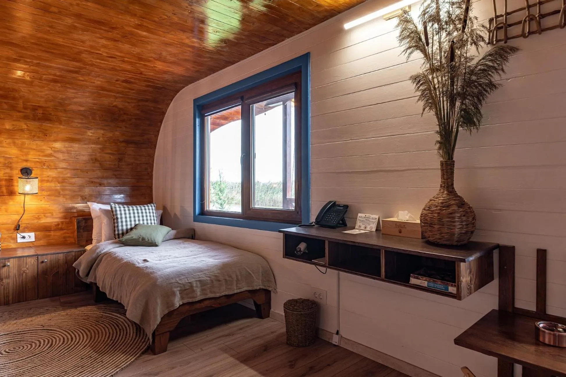 Bed in Razelm Luxury Resort