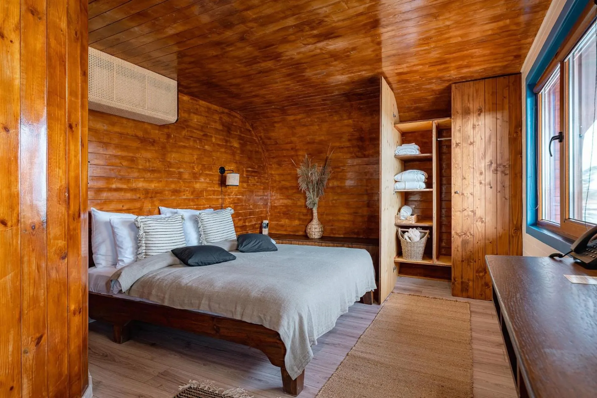 Bed in Razelm Luxury Resort