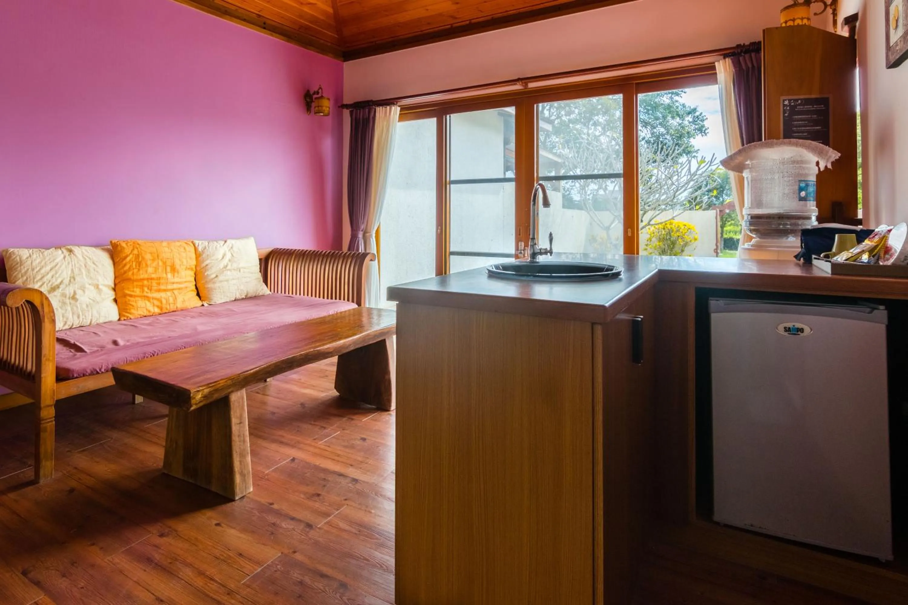 Decorative detail in Bali Lover