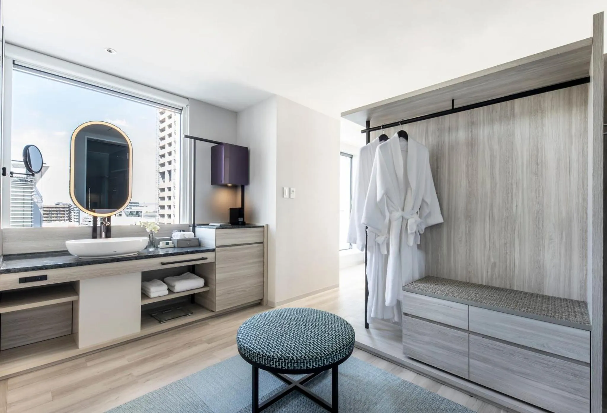 Bedroom, Bed in Centara Grand Hotel Osaka