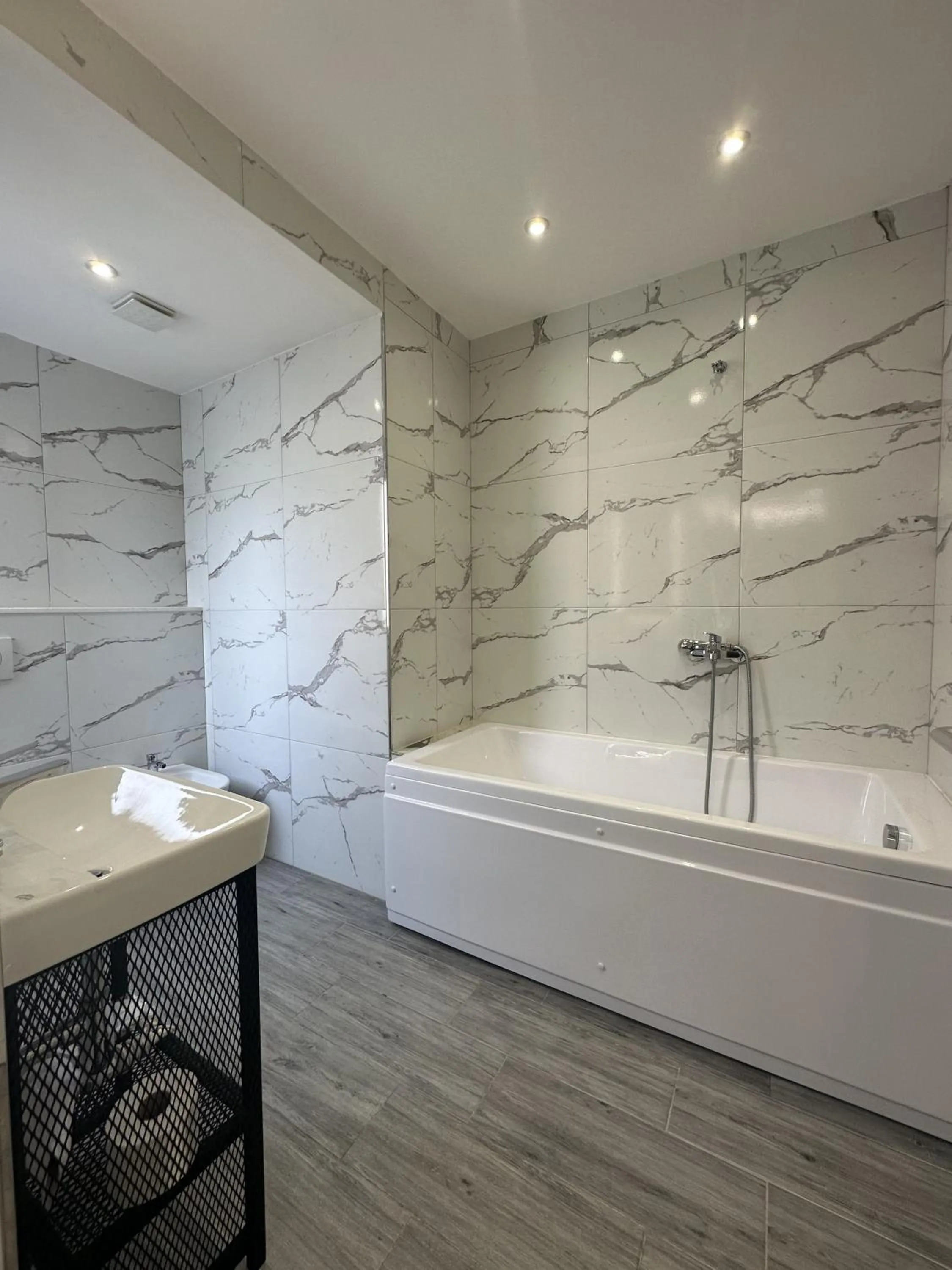 Bathroom in Peaky Hotel